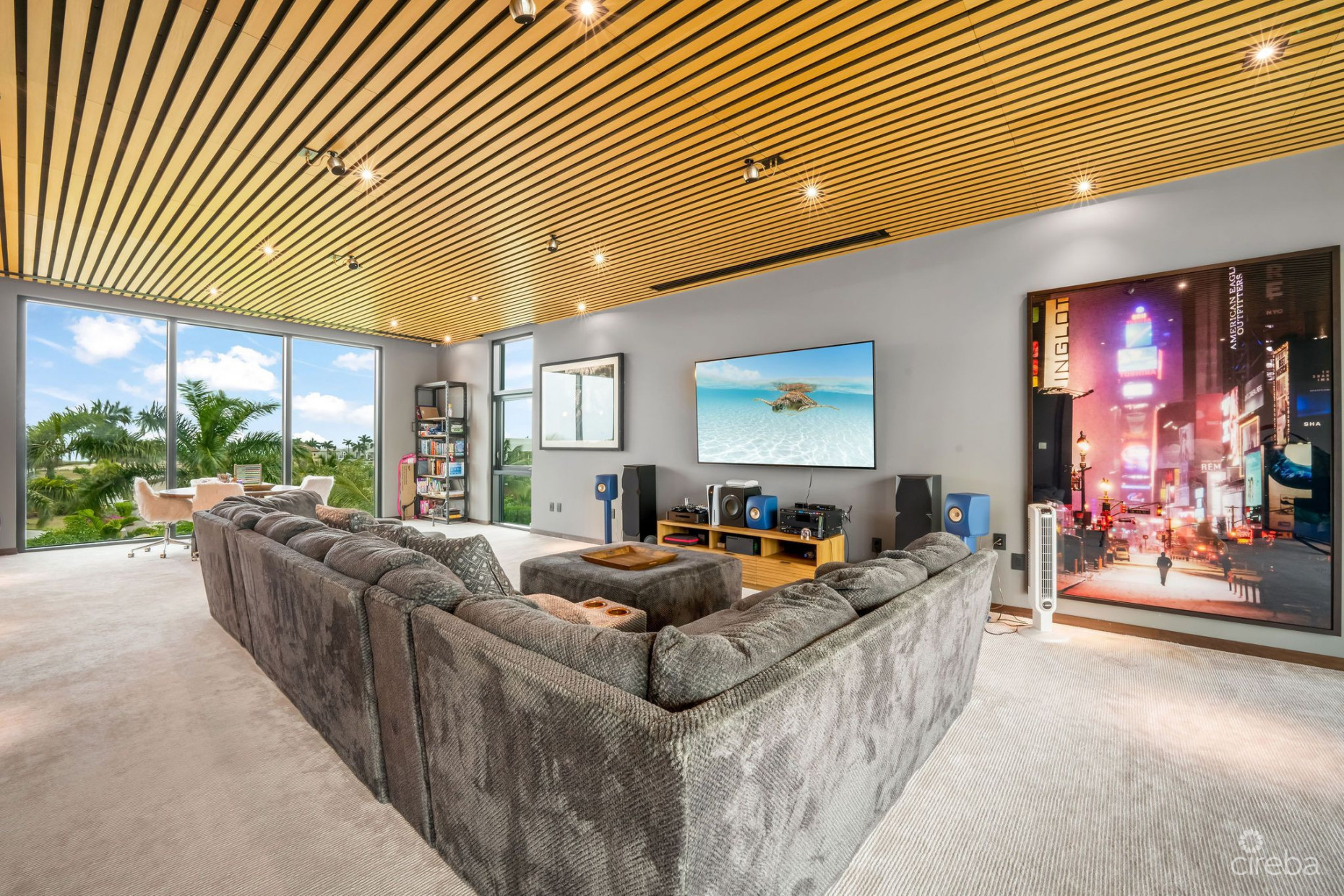 72 LALIQUE PENINSULA QUAY - SERENITY HOUSE IN CRYSTAL HARBOUR