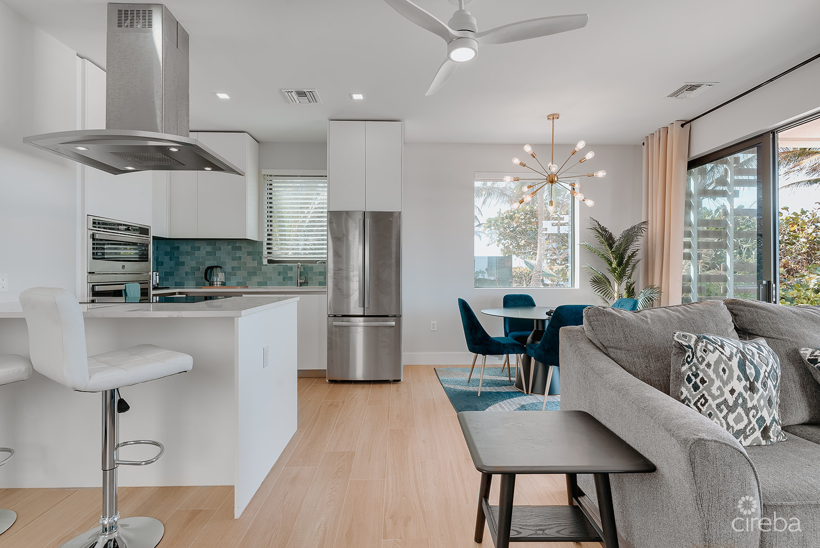 SILVER REEF RESIDENCES UNIT 1