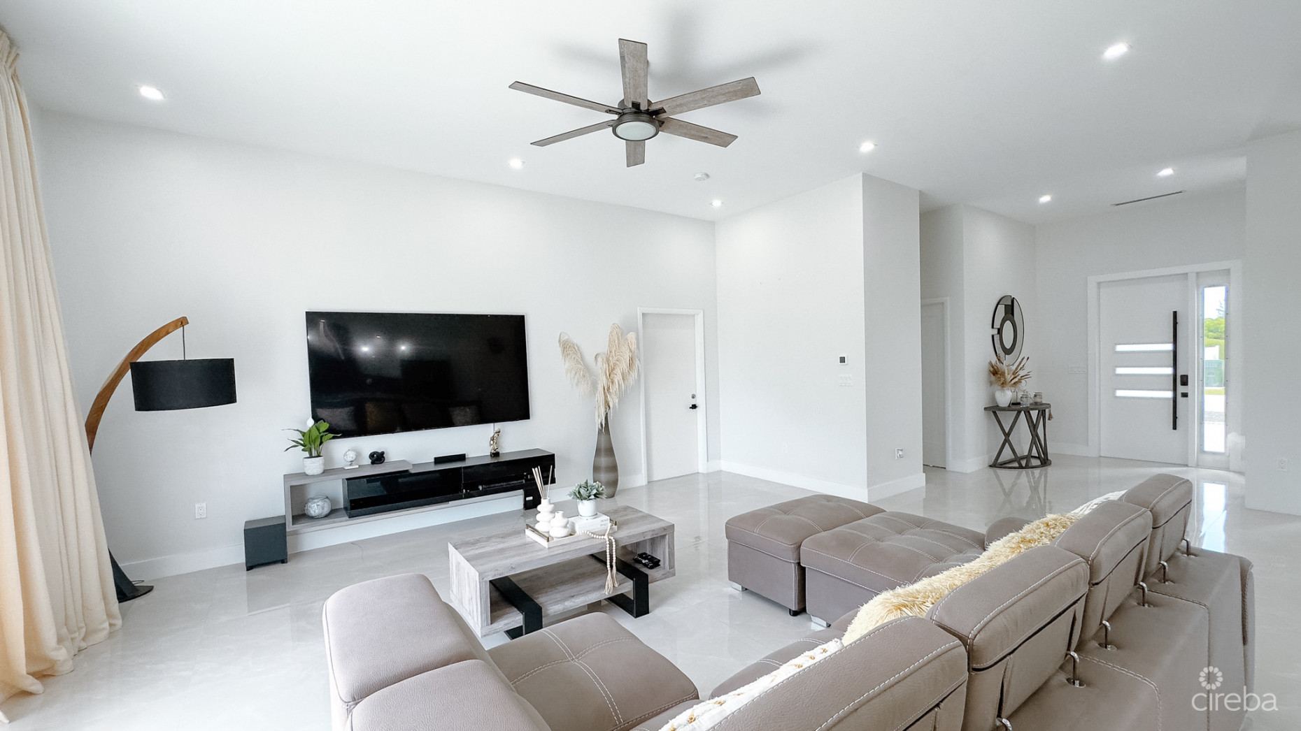 LAKES AT POINDEXTER HOME