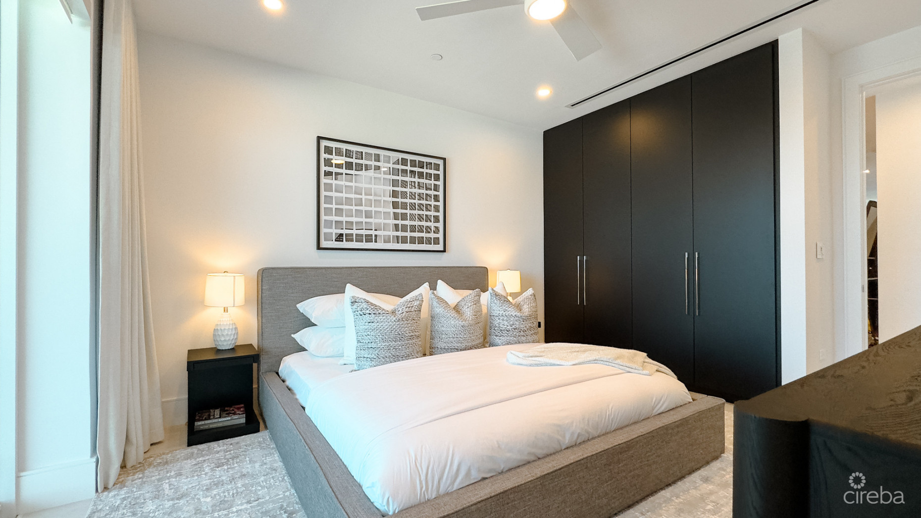 AQUA RESIDENCE 7 - LUXURY SEVEN MILE BEACH CONDO (FULLY FURNISHED)