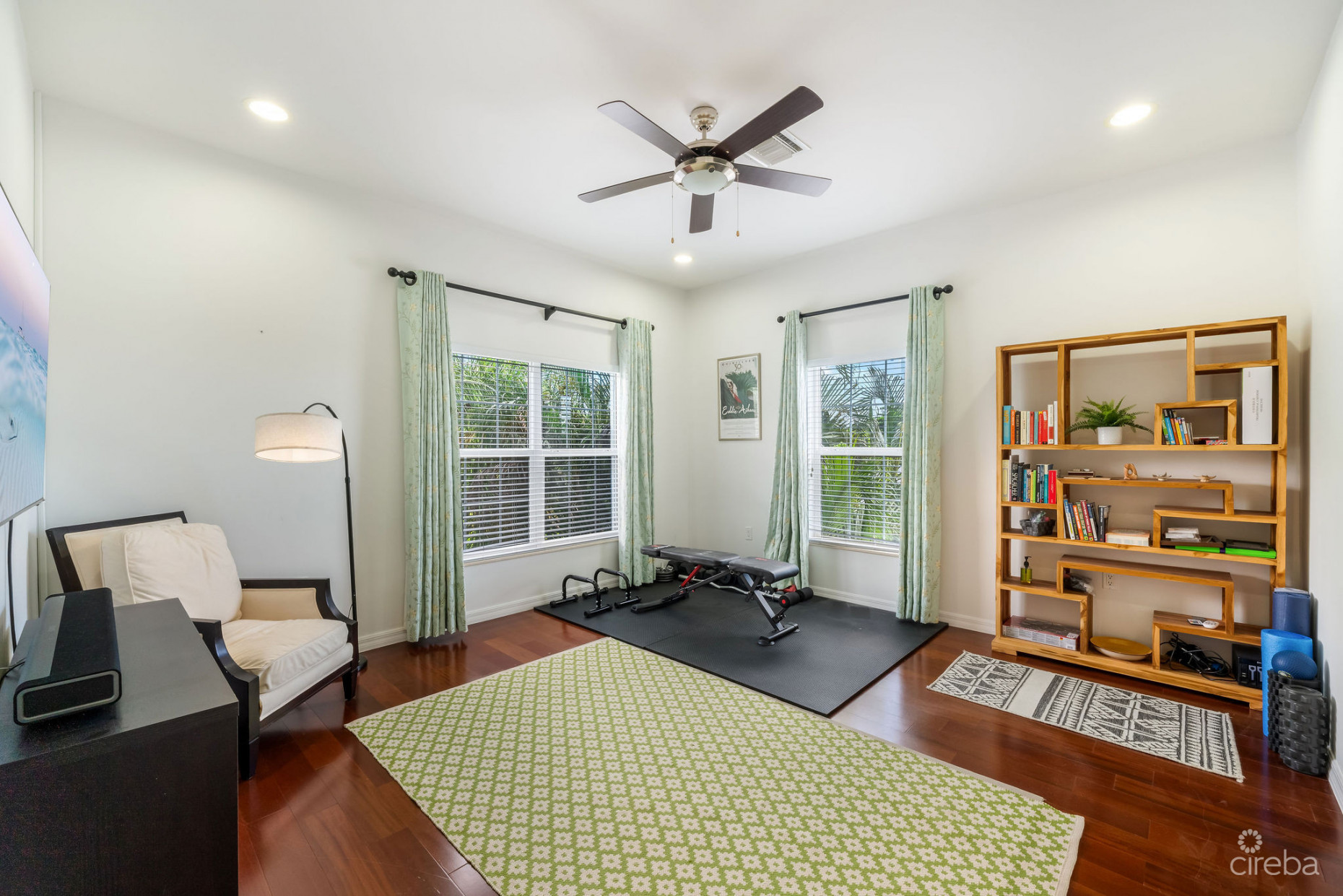 BIMINI DRIVE 303  - GRAND HARBOUR |  5-BED WATERFRONT HOME