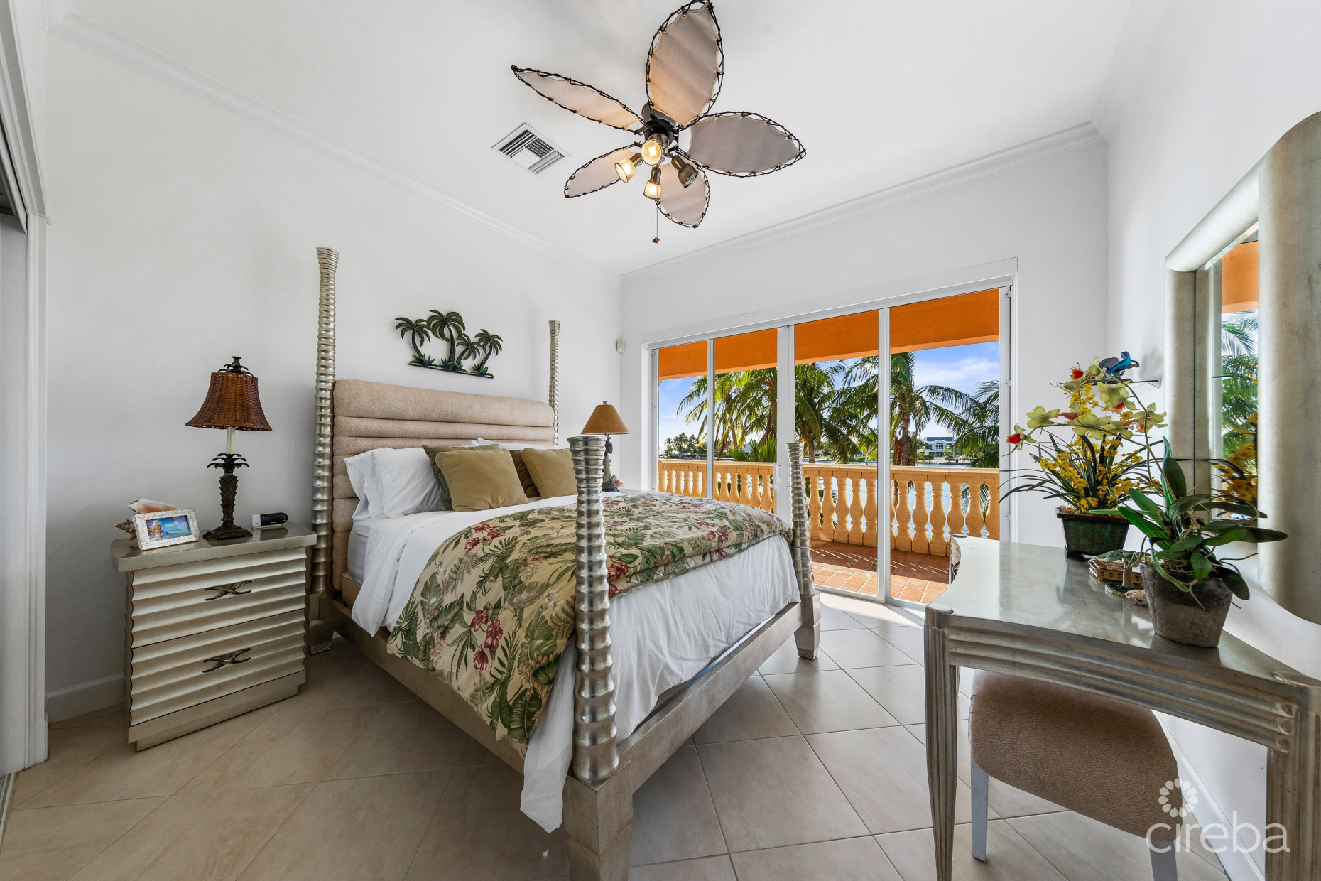 PIECES OF EIGHT, RUM POINT ESTATE