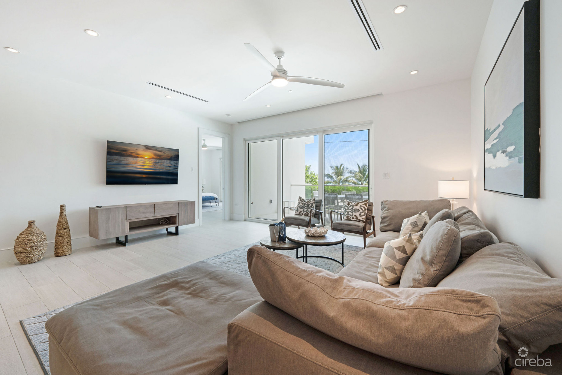 SOUTH BAY RESIDENCES  - 4 BED | 4 BATH OCEANVIEW