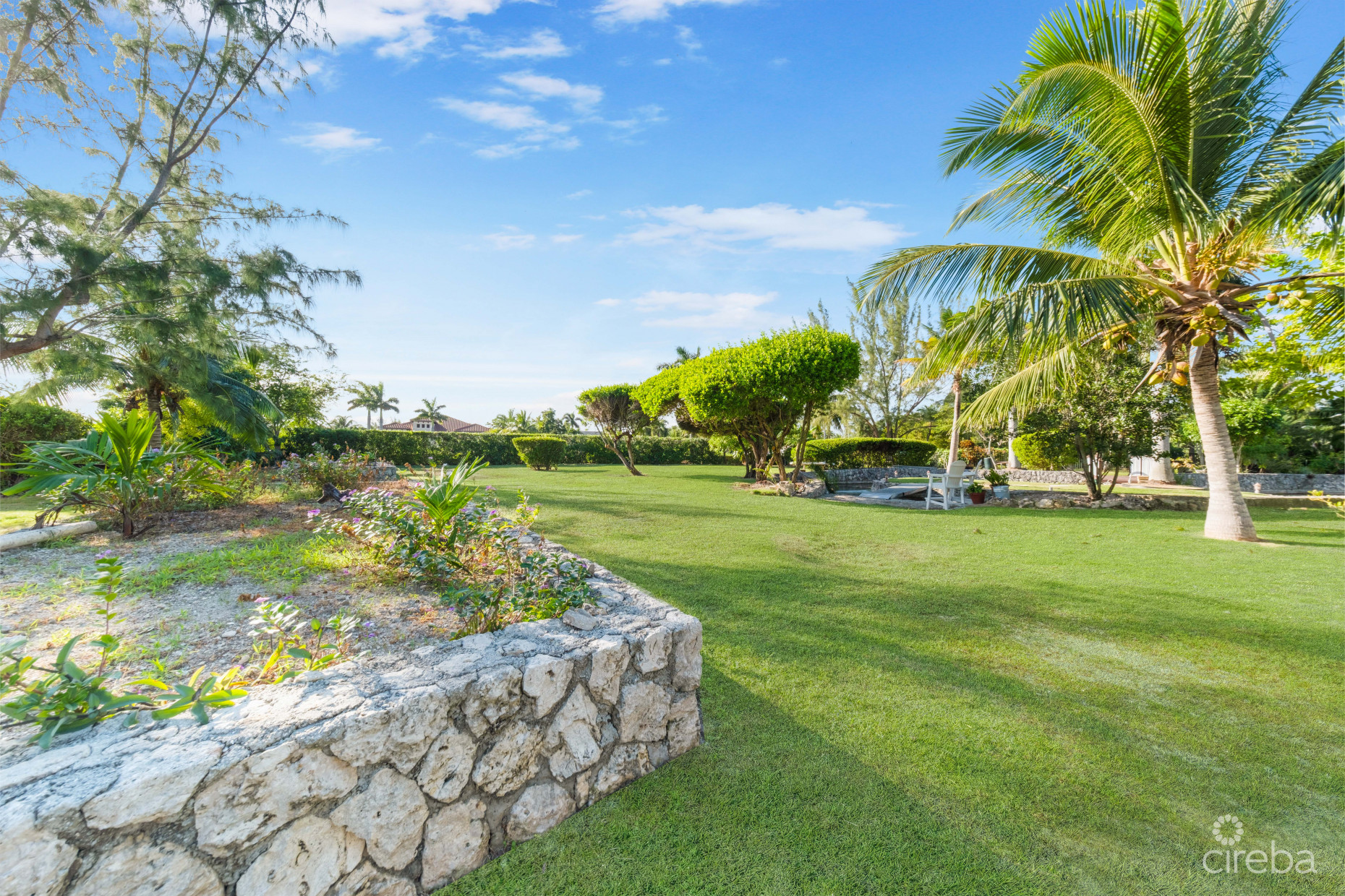 TIMELESS PALM ISLAND CIRCLE ESTATE