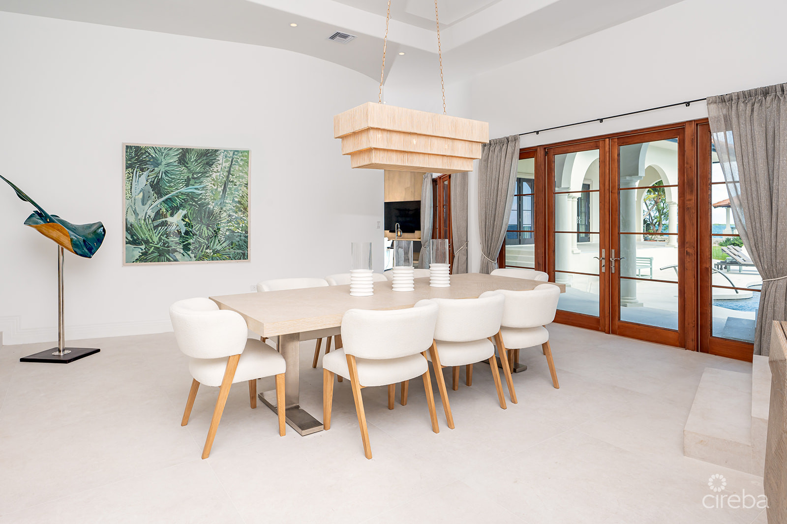 MIRAMAR, A VISTA DEL MAR OCEAN FRONT ESTATE