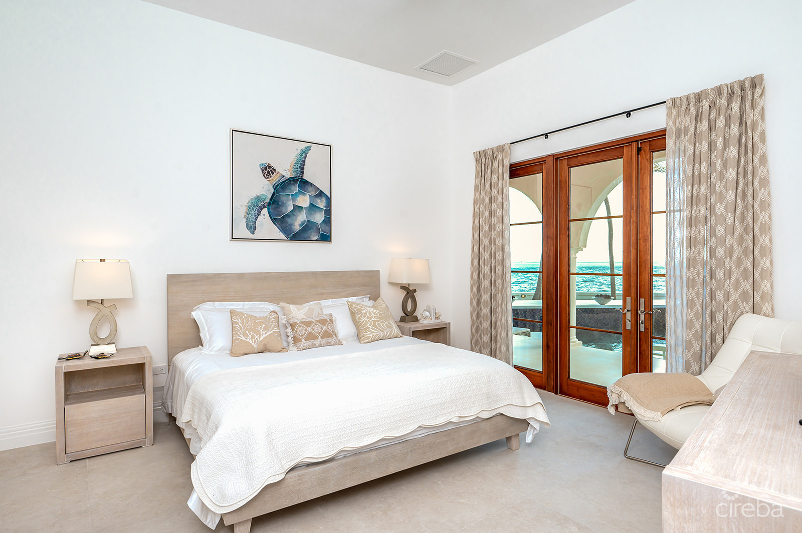 MIRAMAR, A VISTA DEL MAR OCEAN FRONT ESTATE