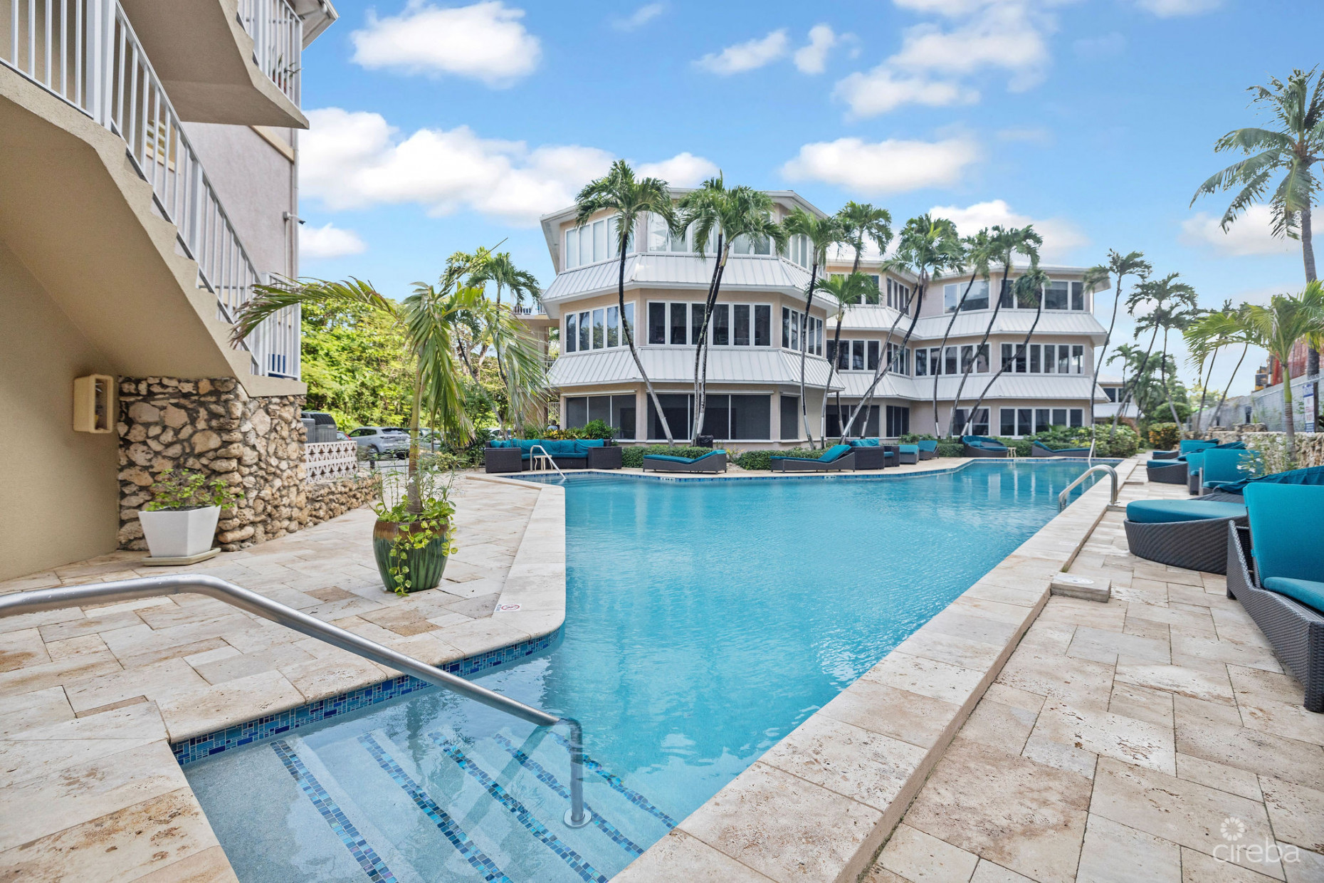 POINSETTIA OCEAN FRONT A3