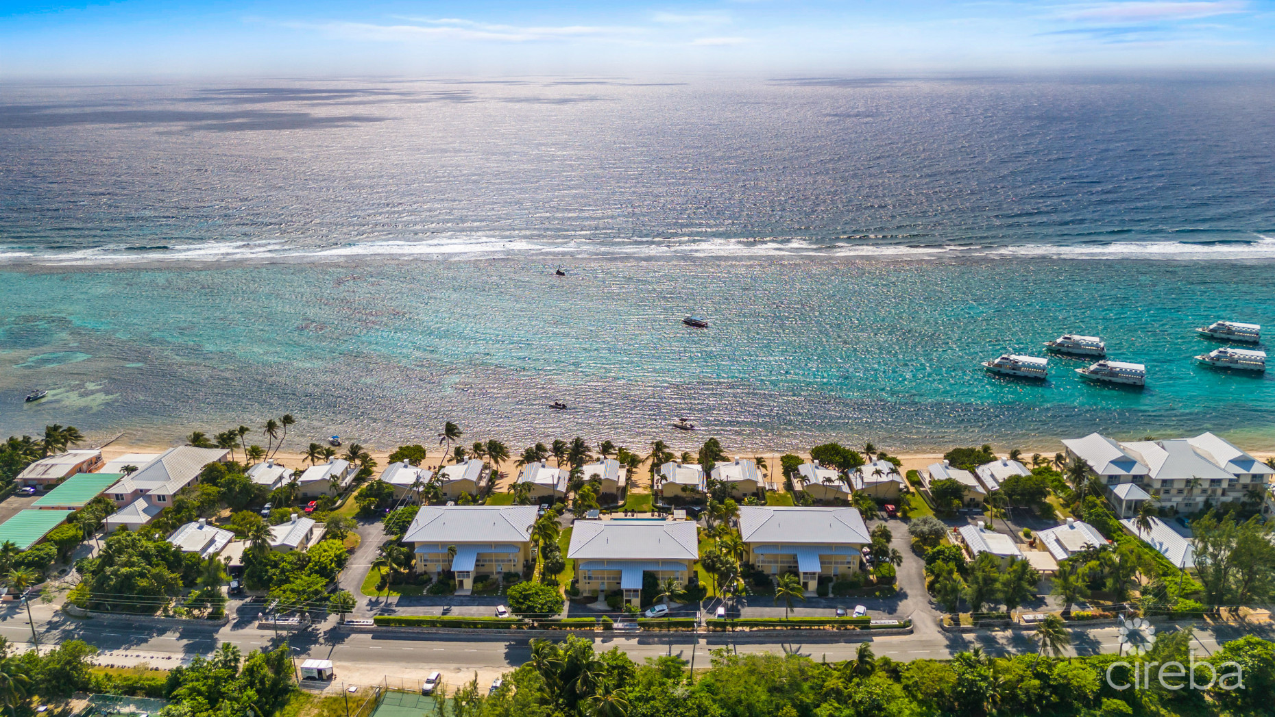 4 BEDROOM VILLA - CARIBBEAN PARADISE