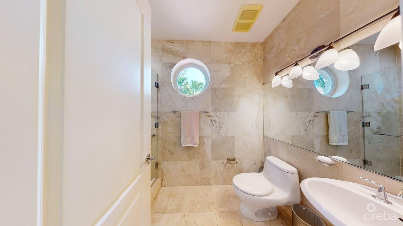 VISCAYA HOME, GOVERNOR'S HARBOUR CREEK