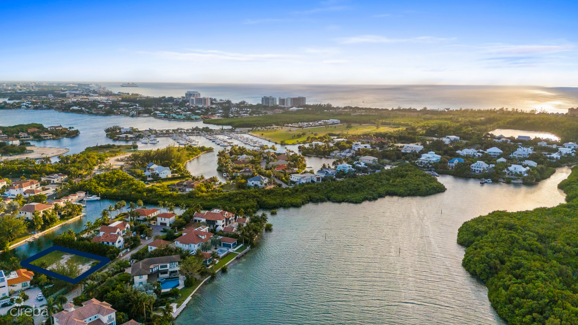 VISTA DEL MAR- EXECUTIVE  ESTATE CANAL LOT