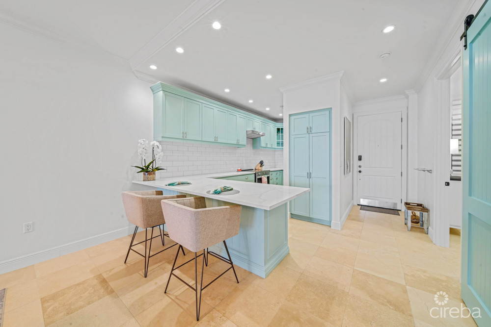 KISHA 104 | 2 BDRM WATERFRONT WALKOUT - COASTAL ELEGANCE & LUXURY