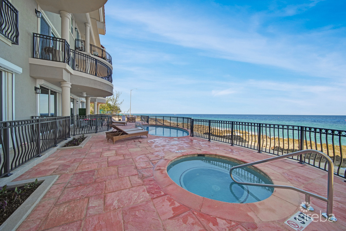 KISHA 104 | 2 BDRM WATERFRONT WALKOUT - COASTAL ELEGANCE & LUXURY