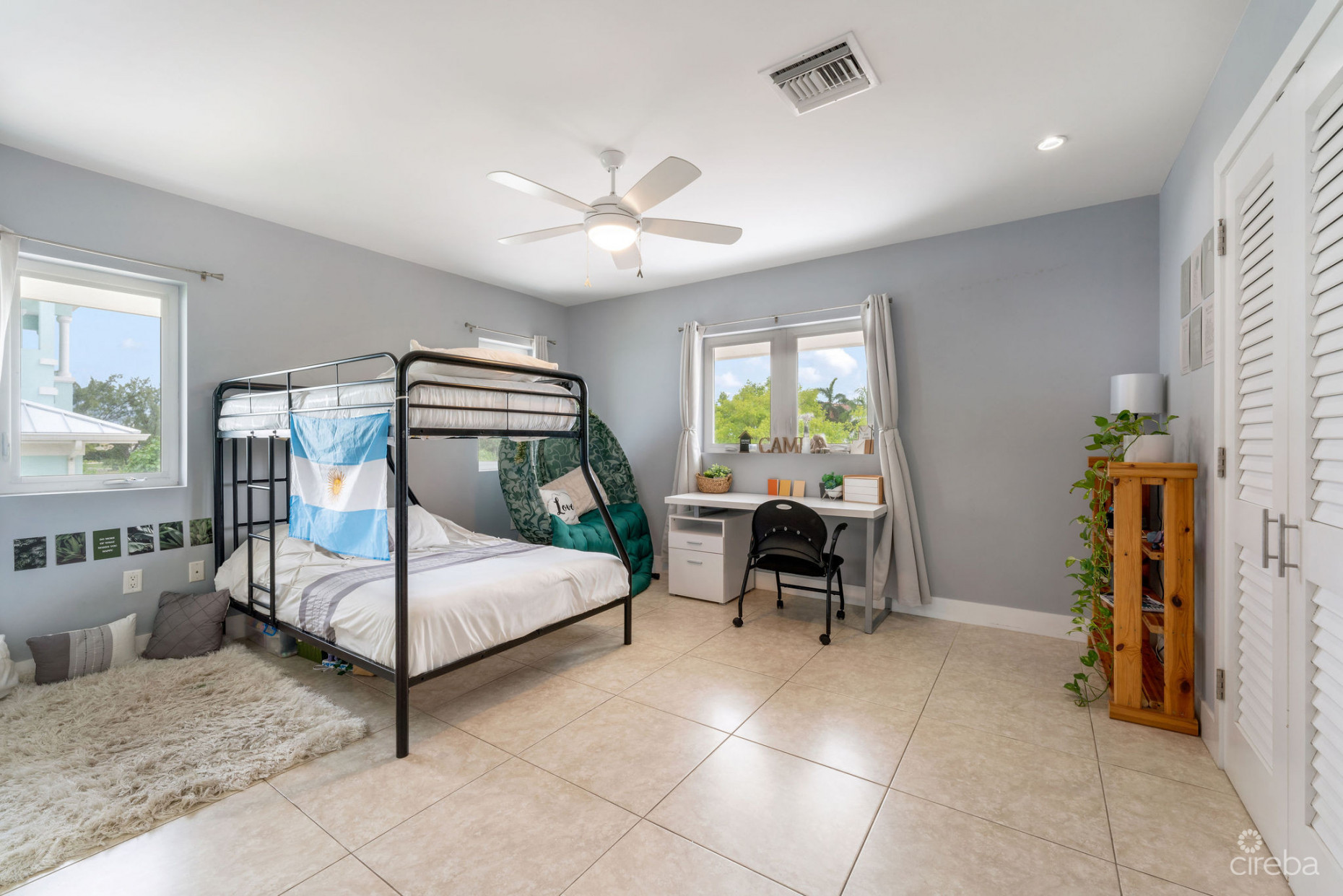 CRYSTAL HARBOUR CANAL FRONT HOME - 12 CRYSTAL DRIVE