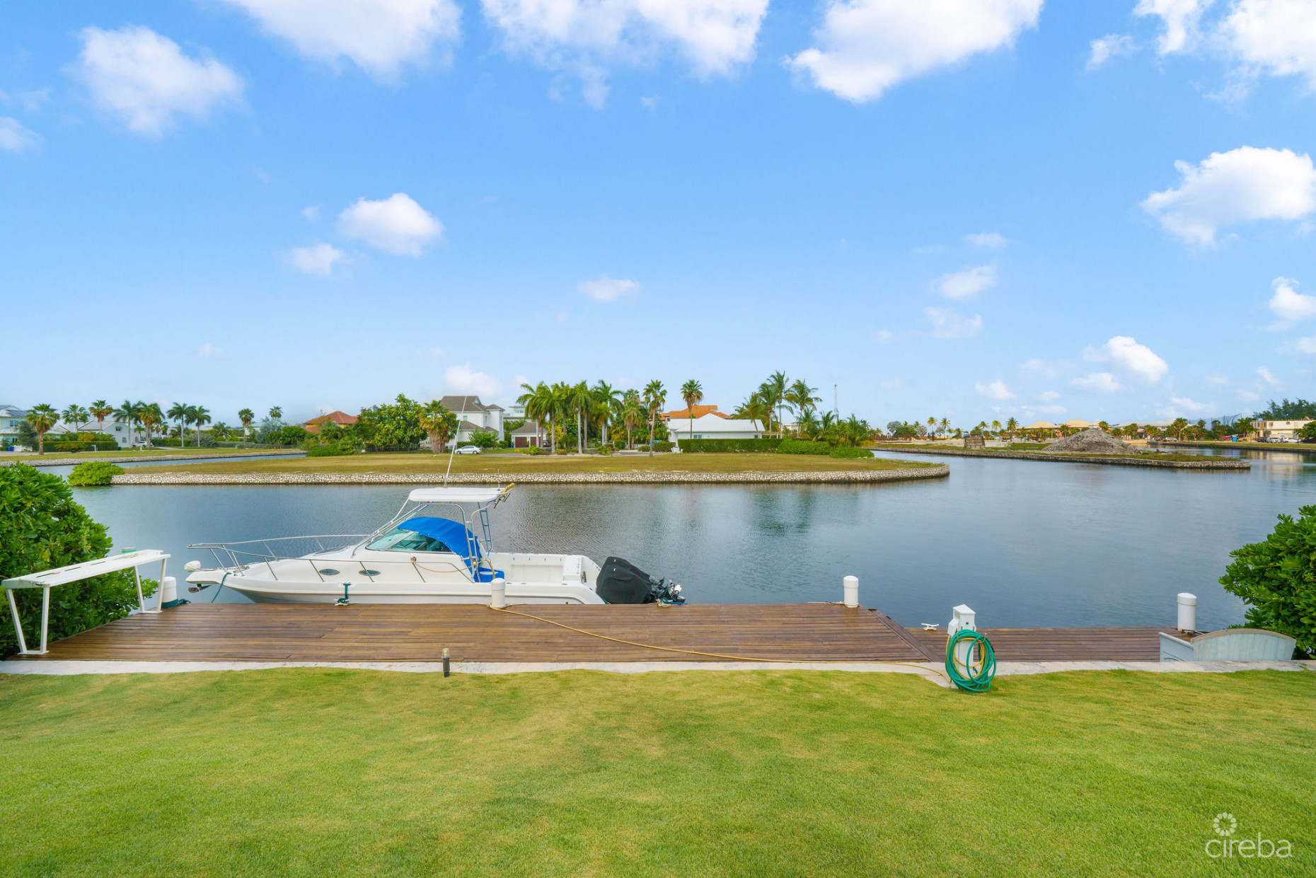 CRYSTAL HARBOUR CANAL FRONT HOME - 12 CRYSTAL DRIVE
