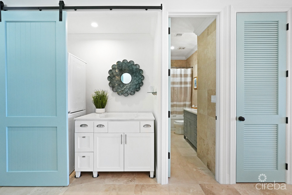 KISHA 105 | 2BDRM WATERFRONT WALKOUT  -COASTAL CHIC CORNER UNIT