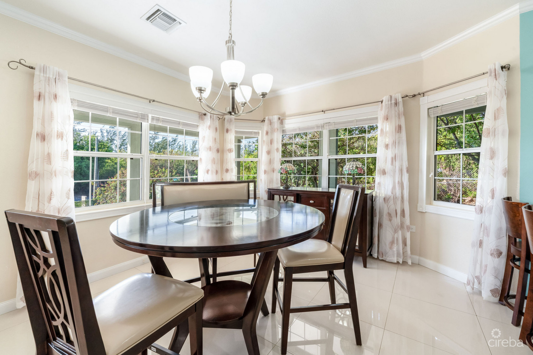 LONGFELLOW CIRCLE 18, BREAKERS FAMILY HOME