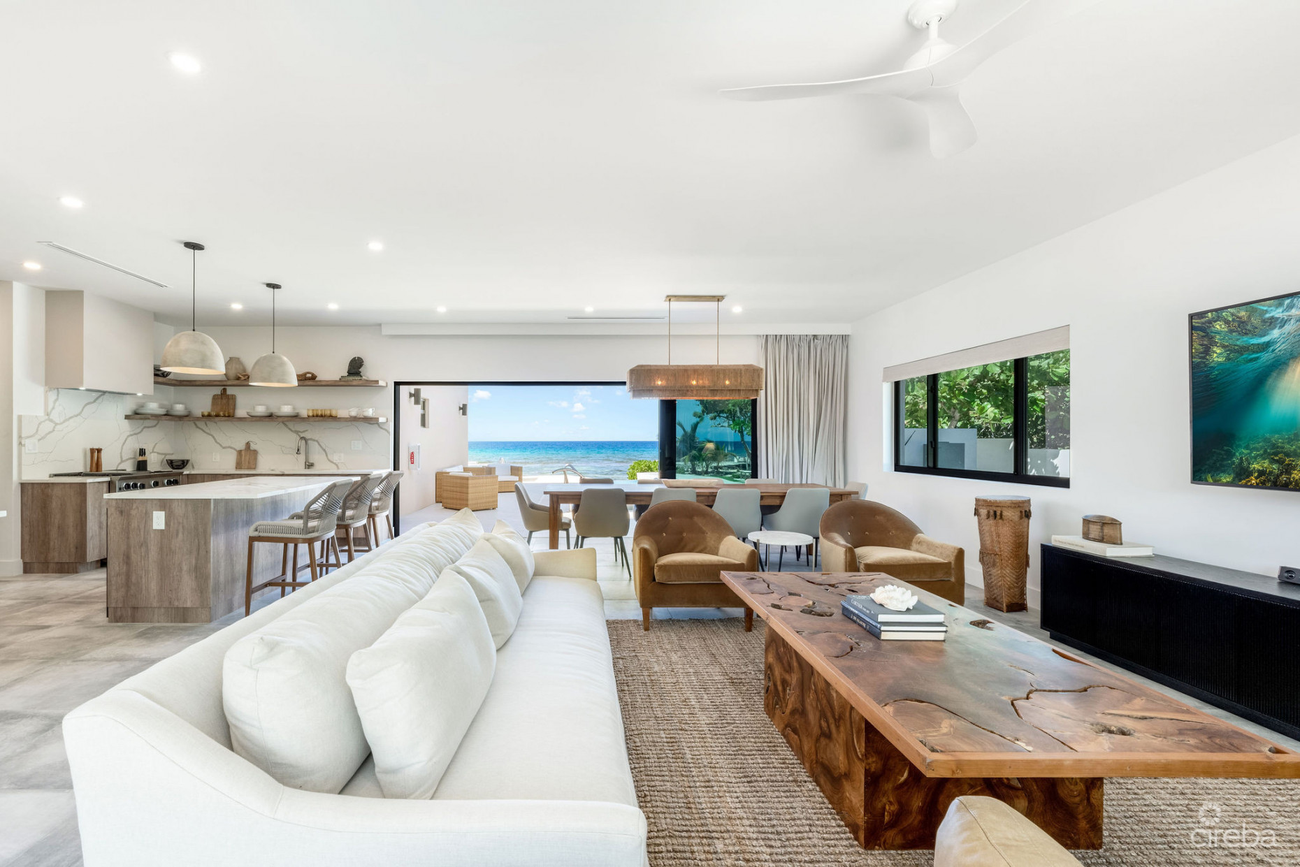 HALCYON POINT - EXPERIENCE  LUXURY FIRSTHAND
