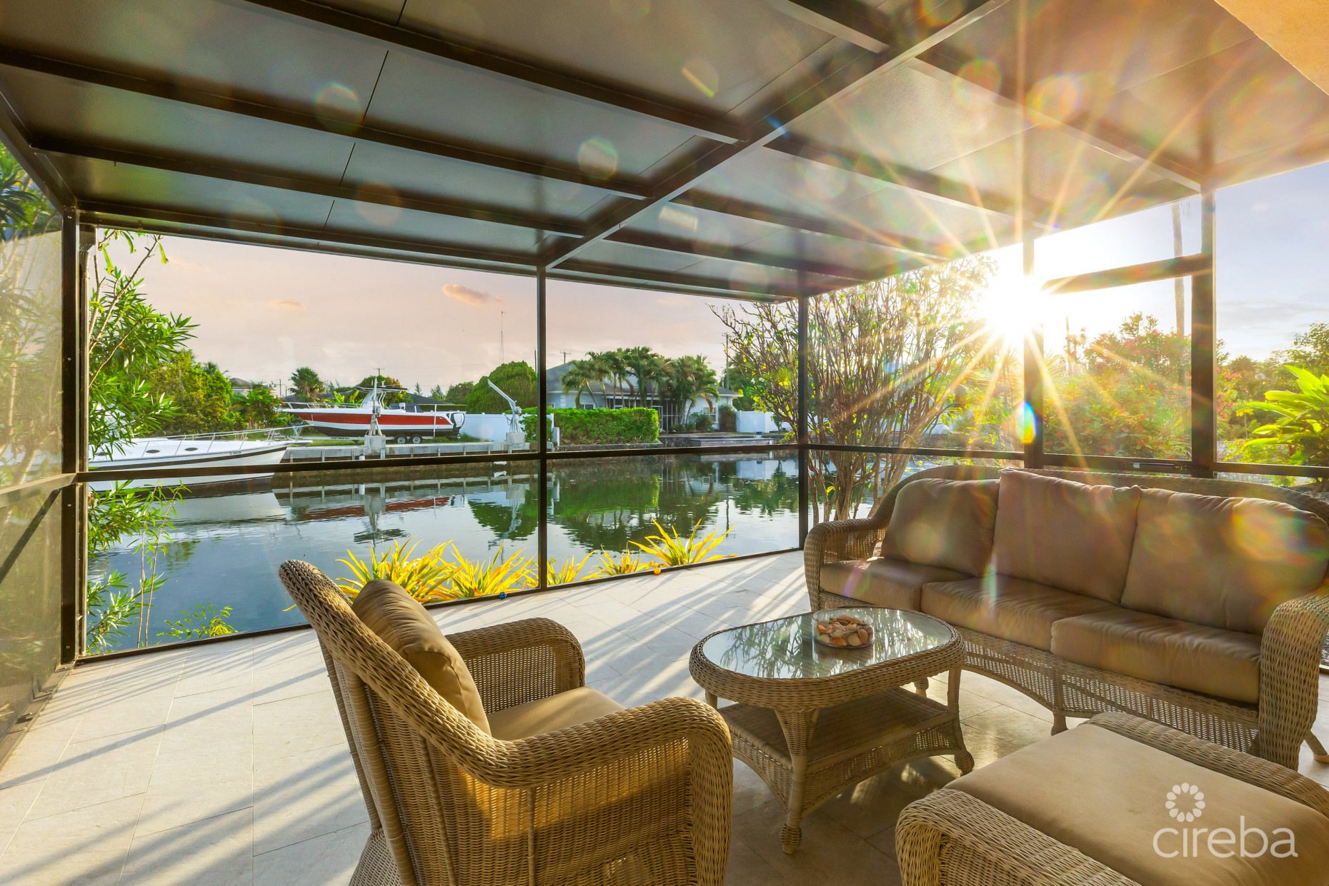 IMMACULATE 3BR FAMILY HOME W/ ADJACENT CANAL LOT