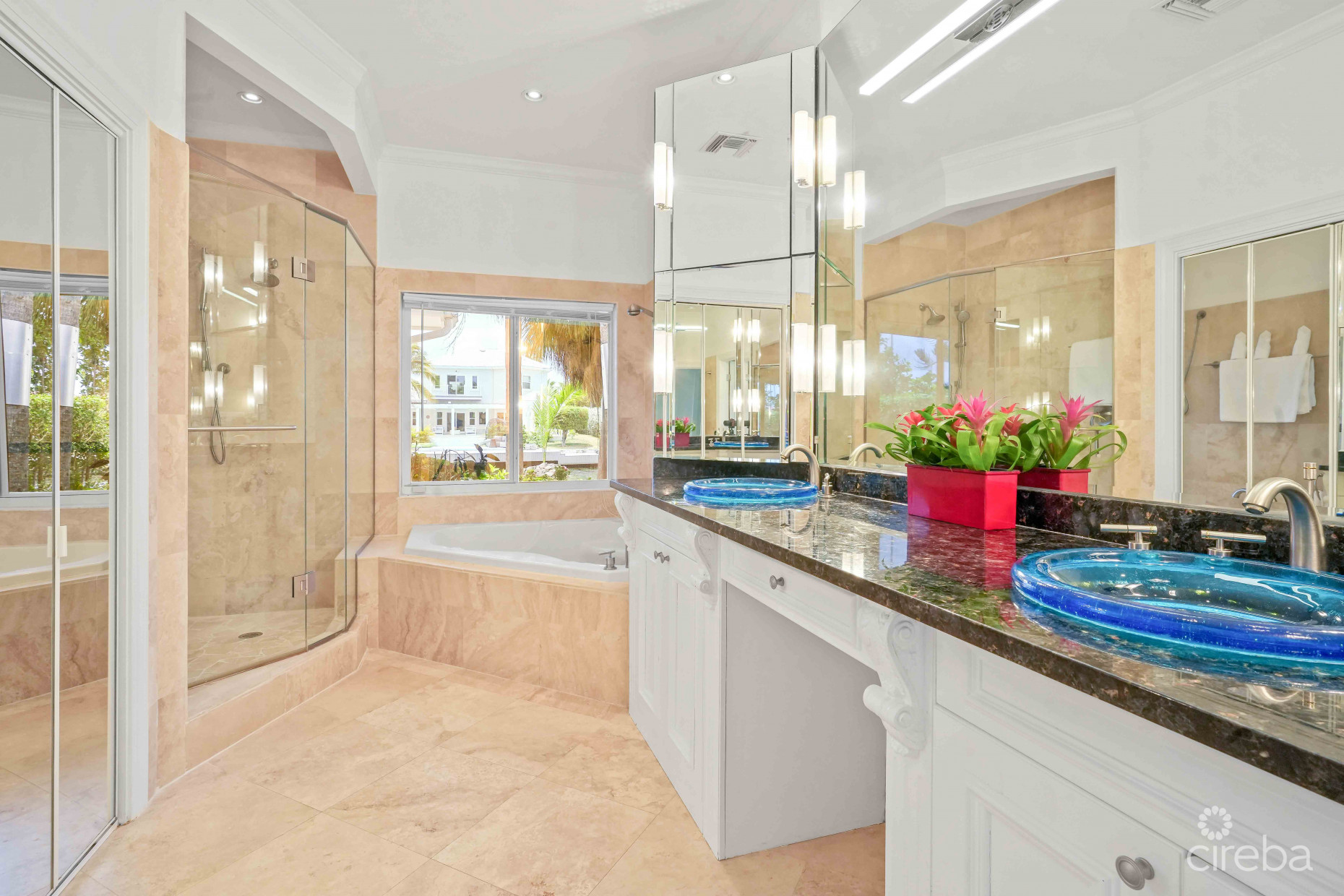 GOVERNOR'S HARBOUR HOME JELLICOE QUAY