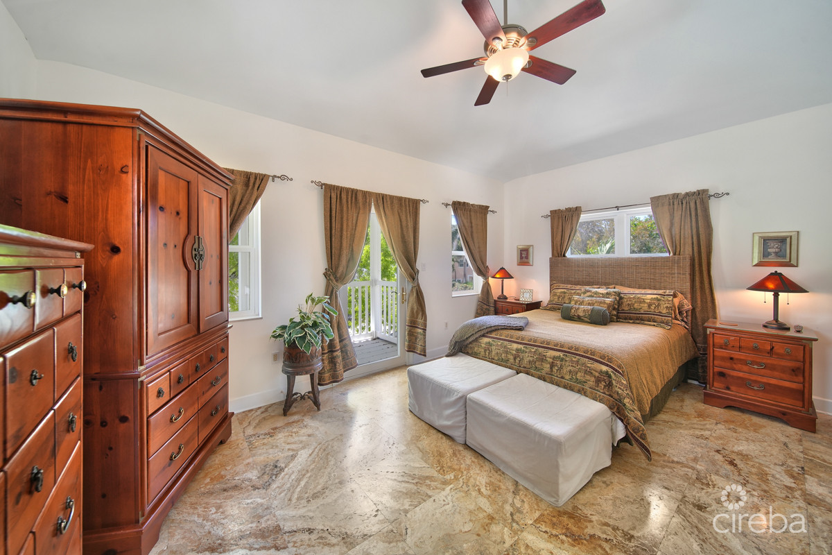 SEACLIFF YELLOW LOCATED IN COTTAGE