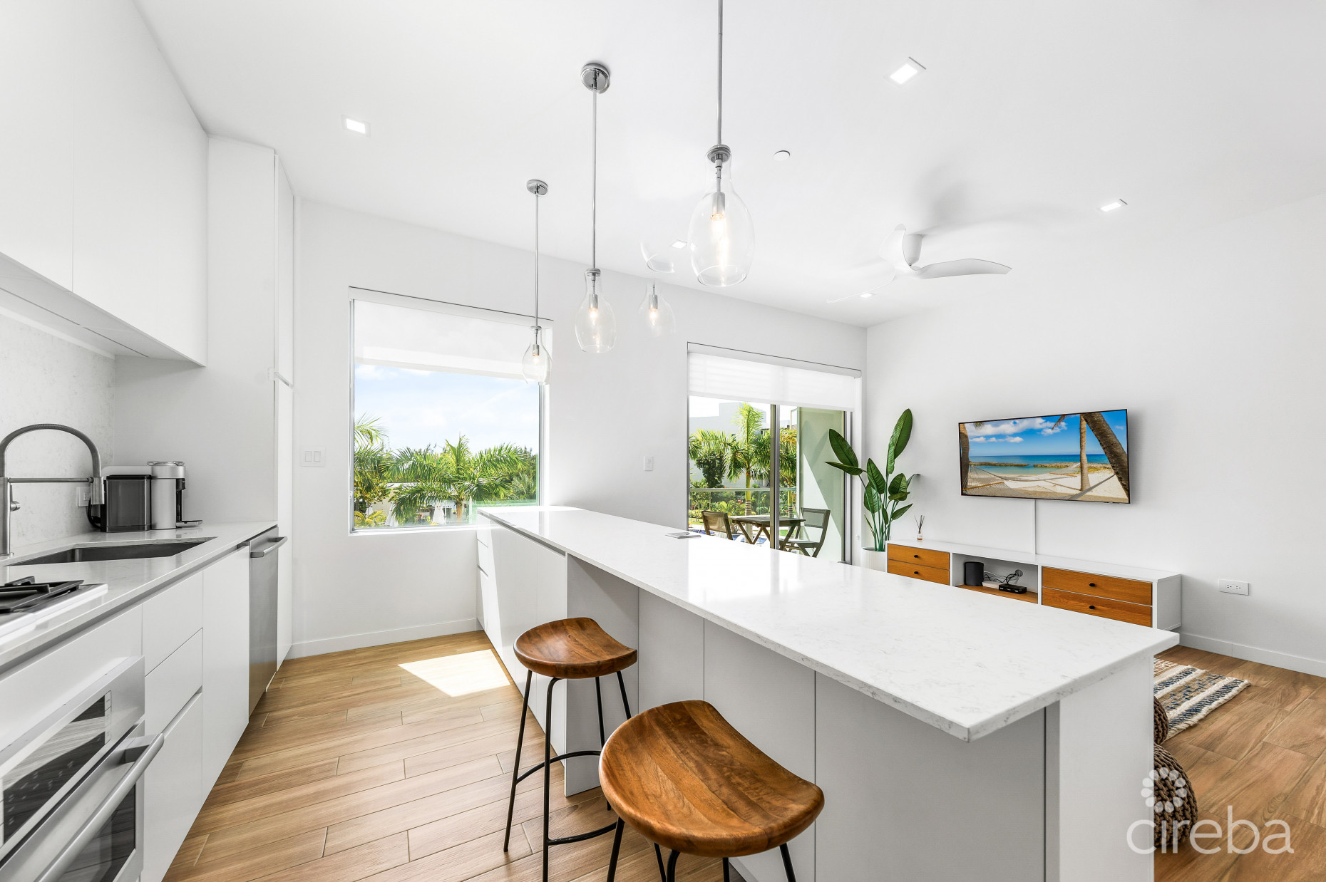 ONE CANAL POINT 324, SEVEN MILE CORRIDOR