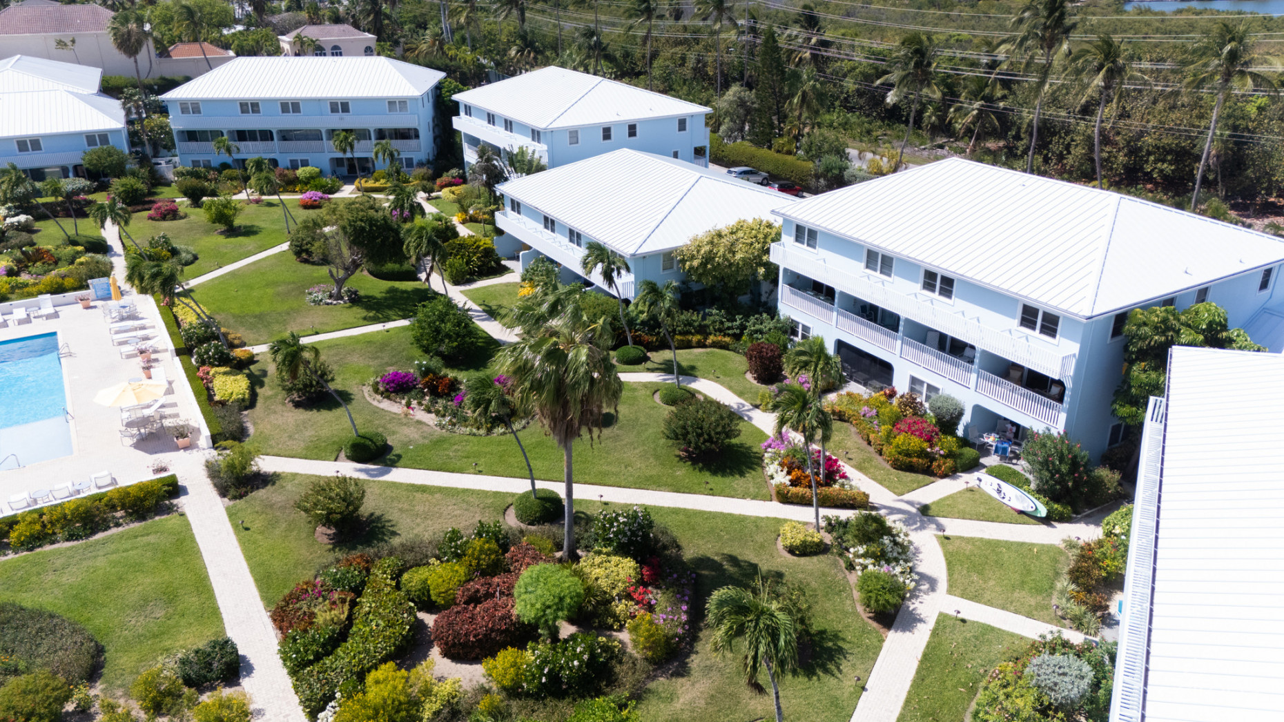 SILVER SANDS CONDO SEVEN MILE BEACH