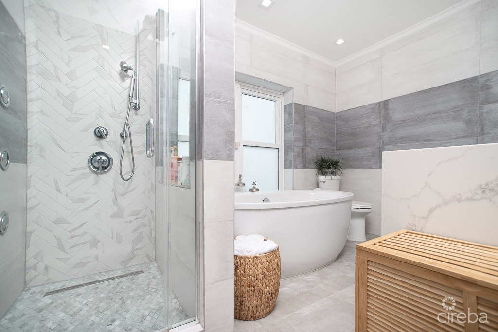 PATRICKS ISLAND WATERFRONT HOME ON CORNER LOT