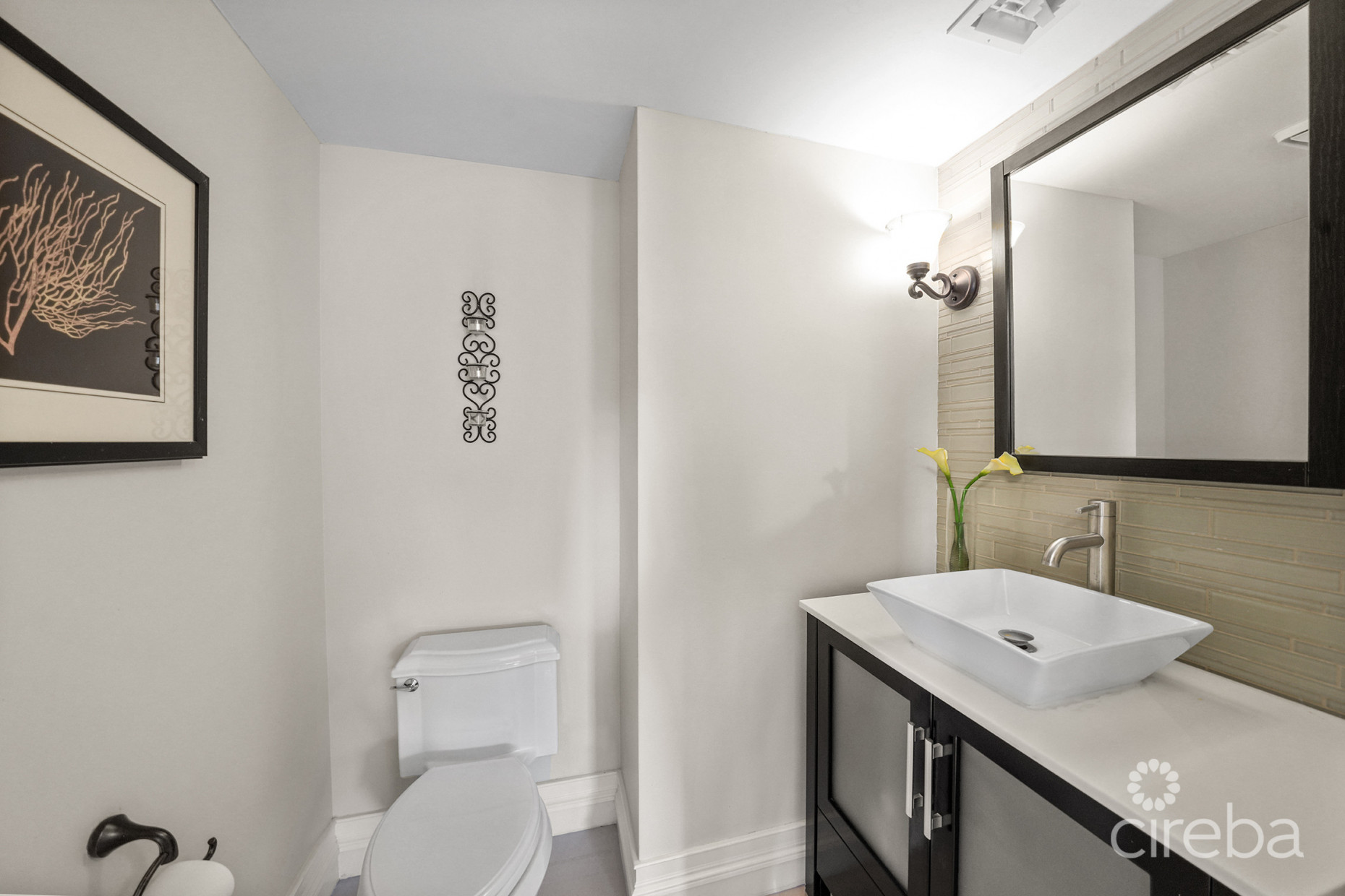 GOVERNORS HARBOUR ESTATE HOME