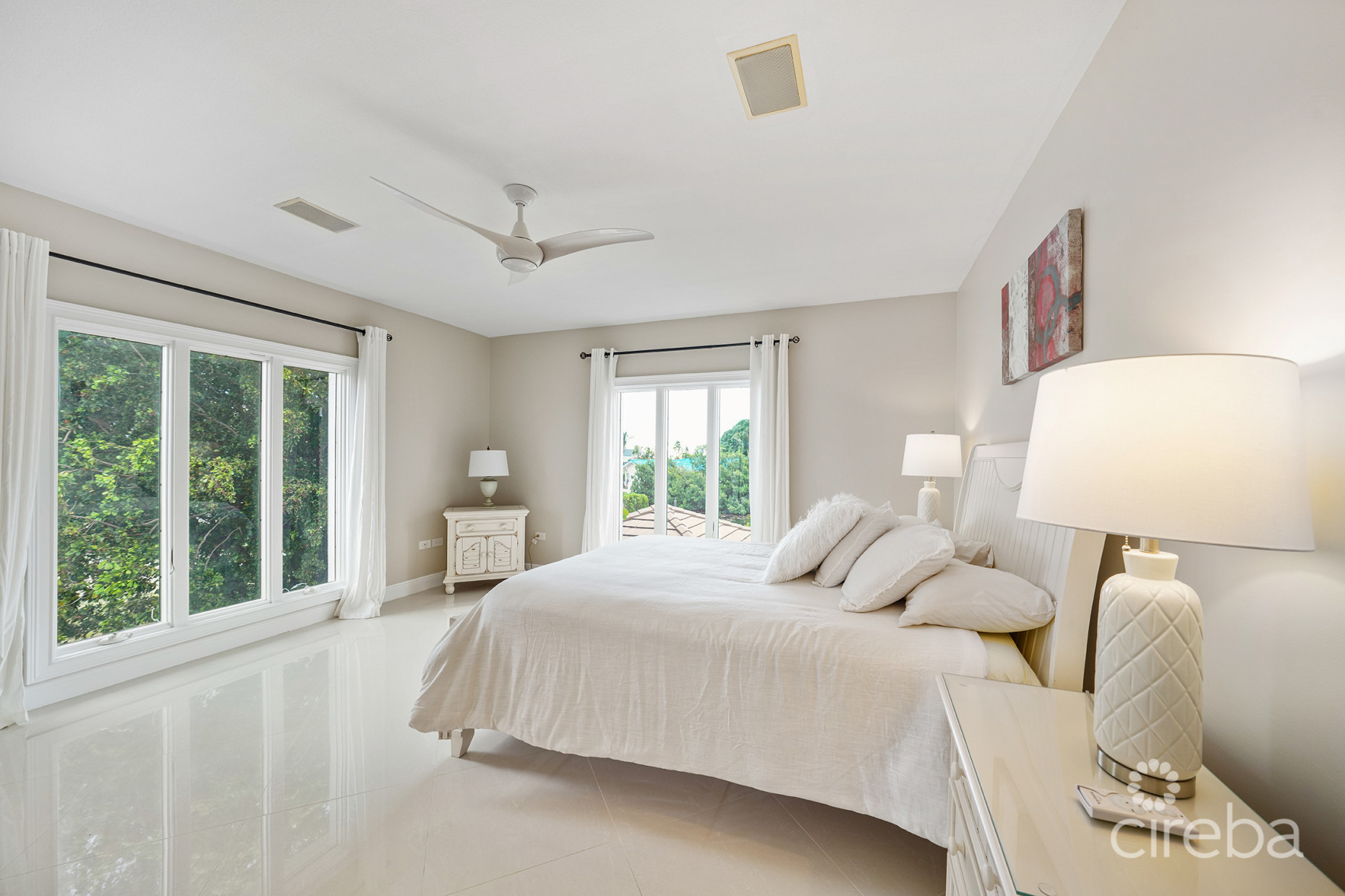 GOVERNORS HARBOUR ESTATE HOME