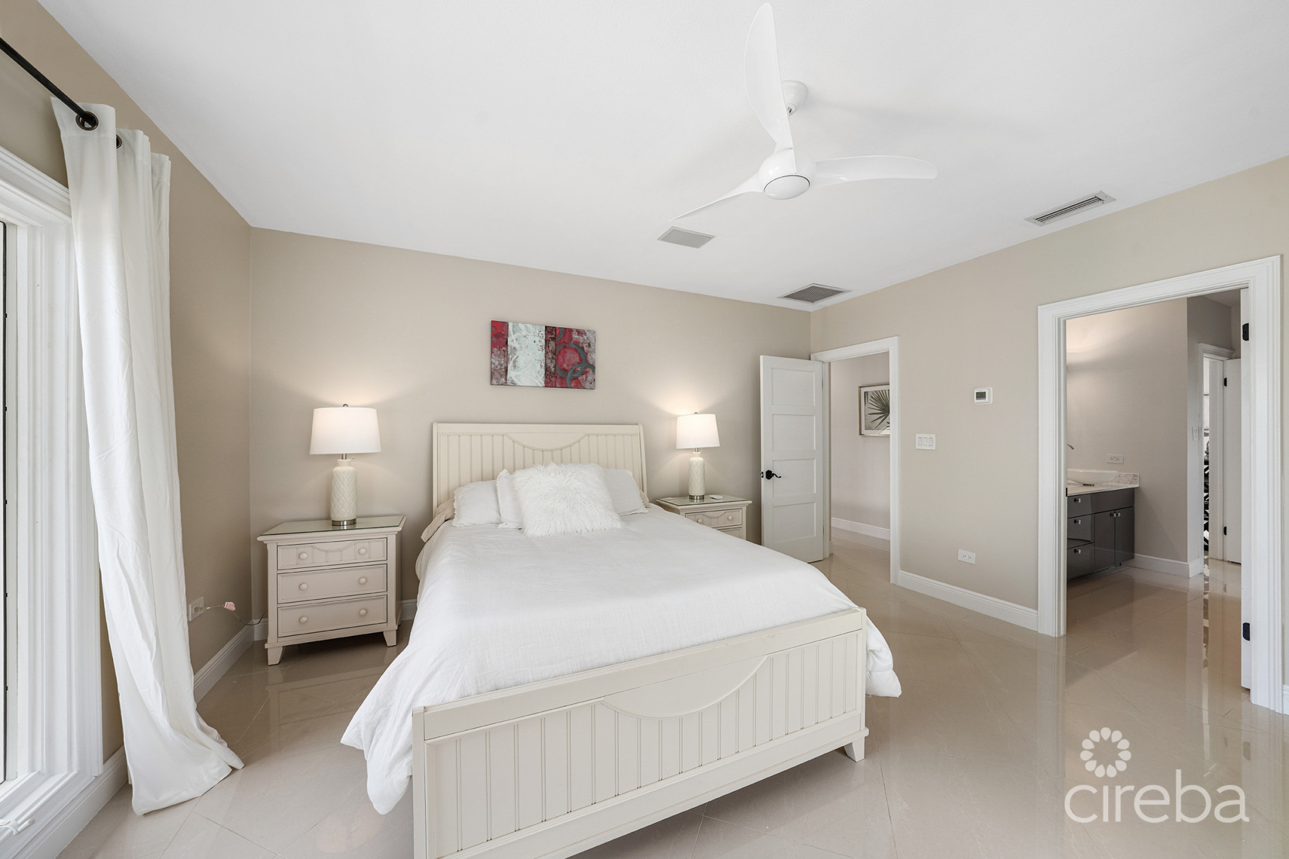 GOVERNORS HARBOUR ESTATE HOME