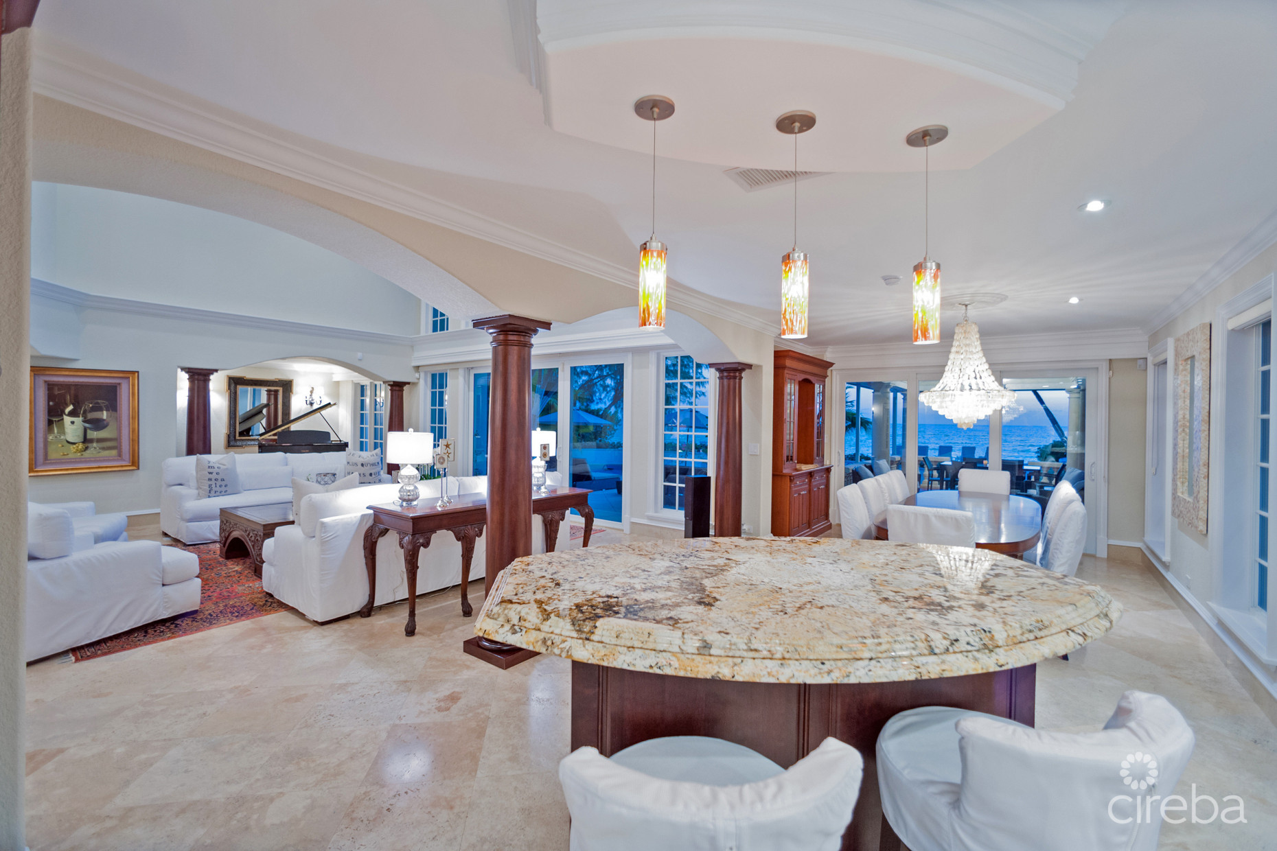 COCONUT WALK -  SEVEN MILE BEACH ESTATE