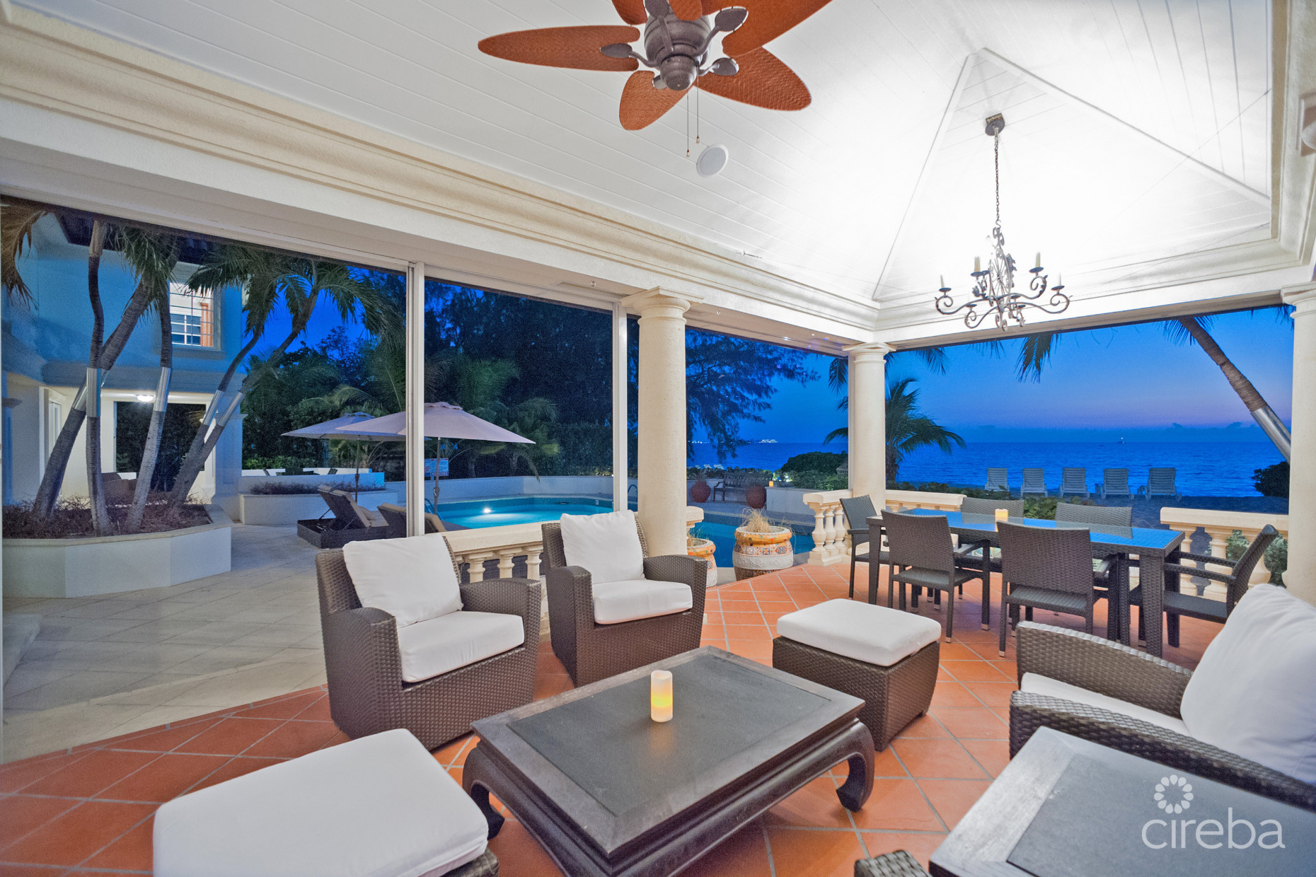 COCONUT WALK -  SEVEN MILE BEACH ESTATE