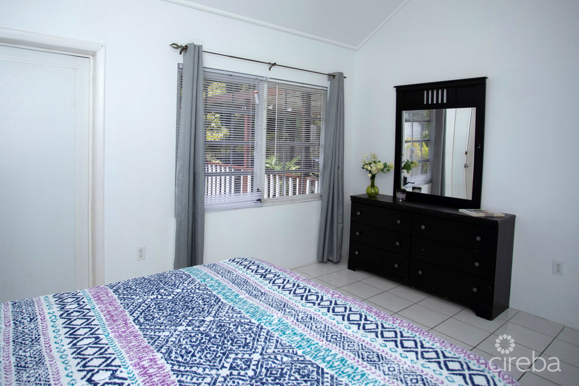 MUST SEE PLEASANT PALMS 2 BEDROOM