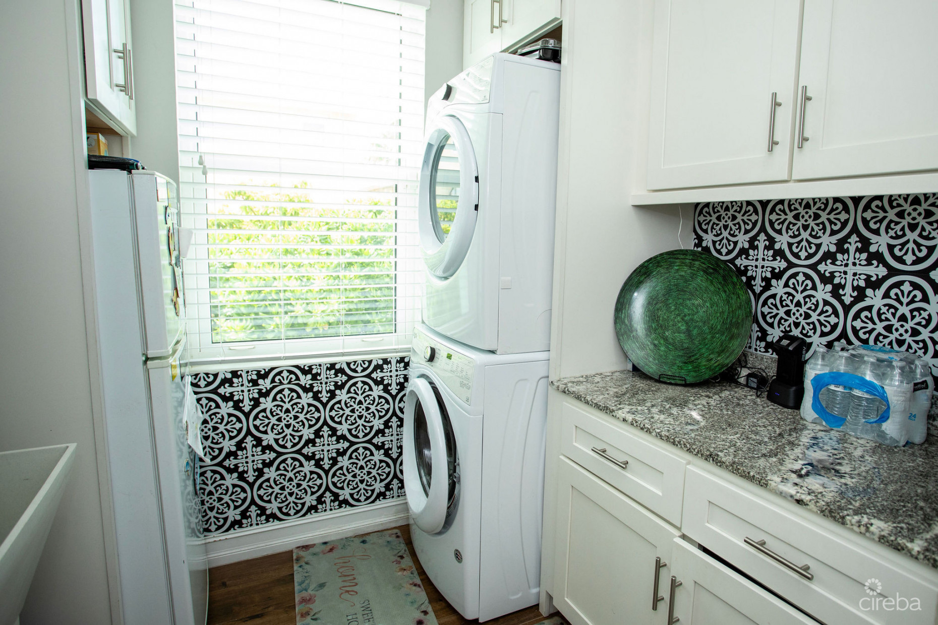 CRYSTAL HARBOUR LUXURY 5BR/5.5BA CANAL FRONT HOME