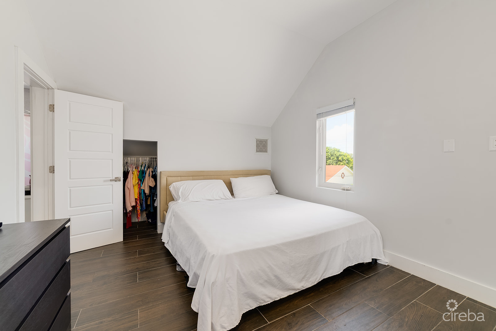 VISTA ON NORTH WEST POINT RD + 0.20 ACRE LAND LOT