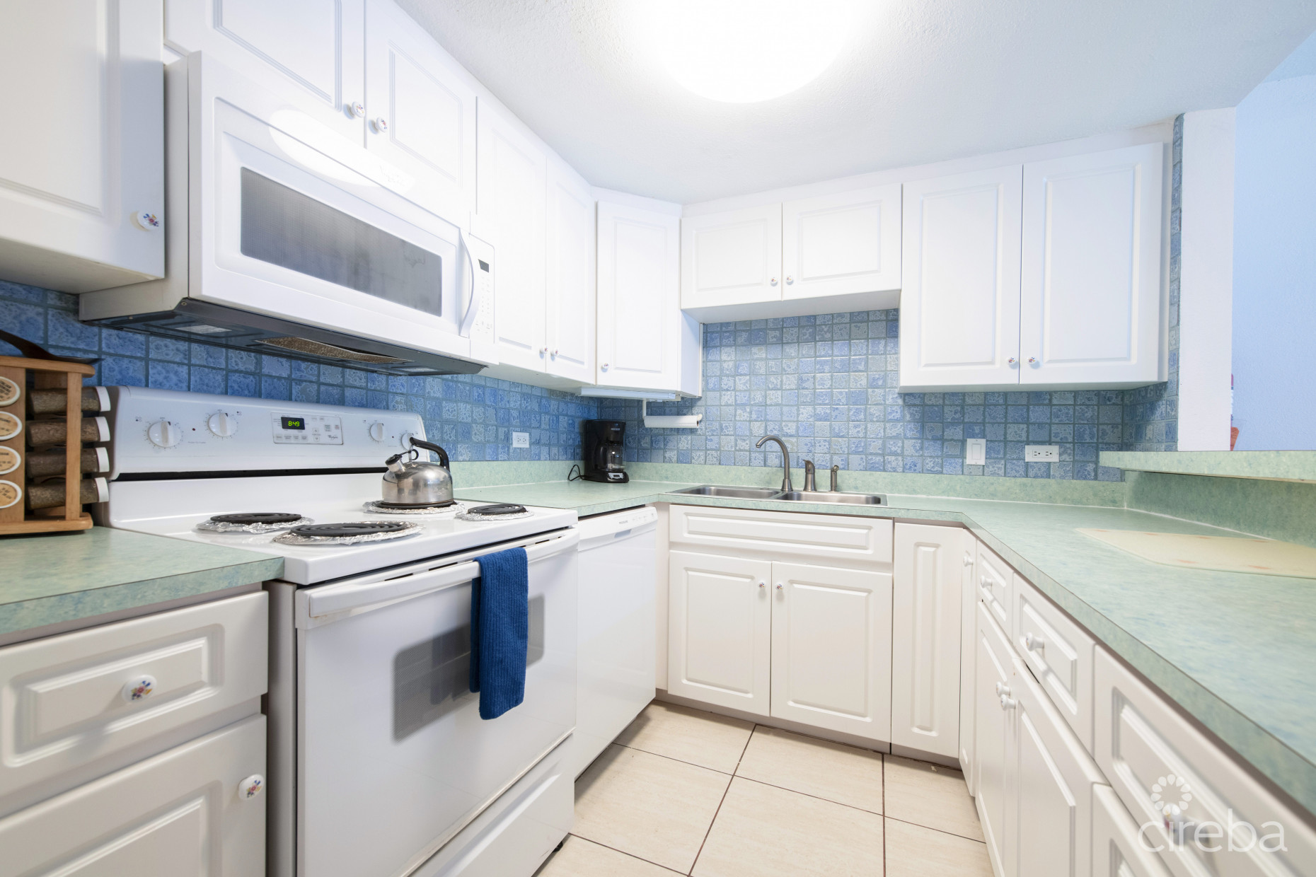 VILLAS OF THE GALLEON