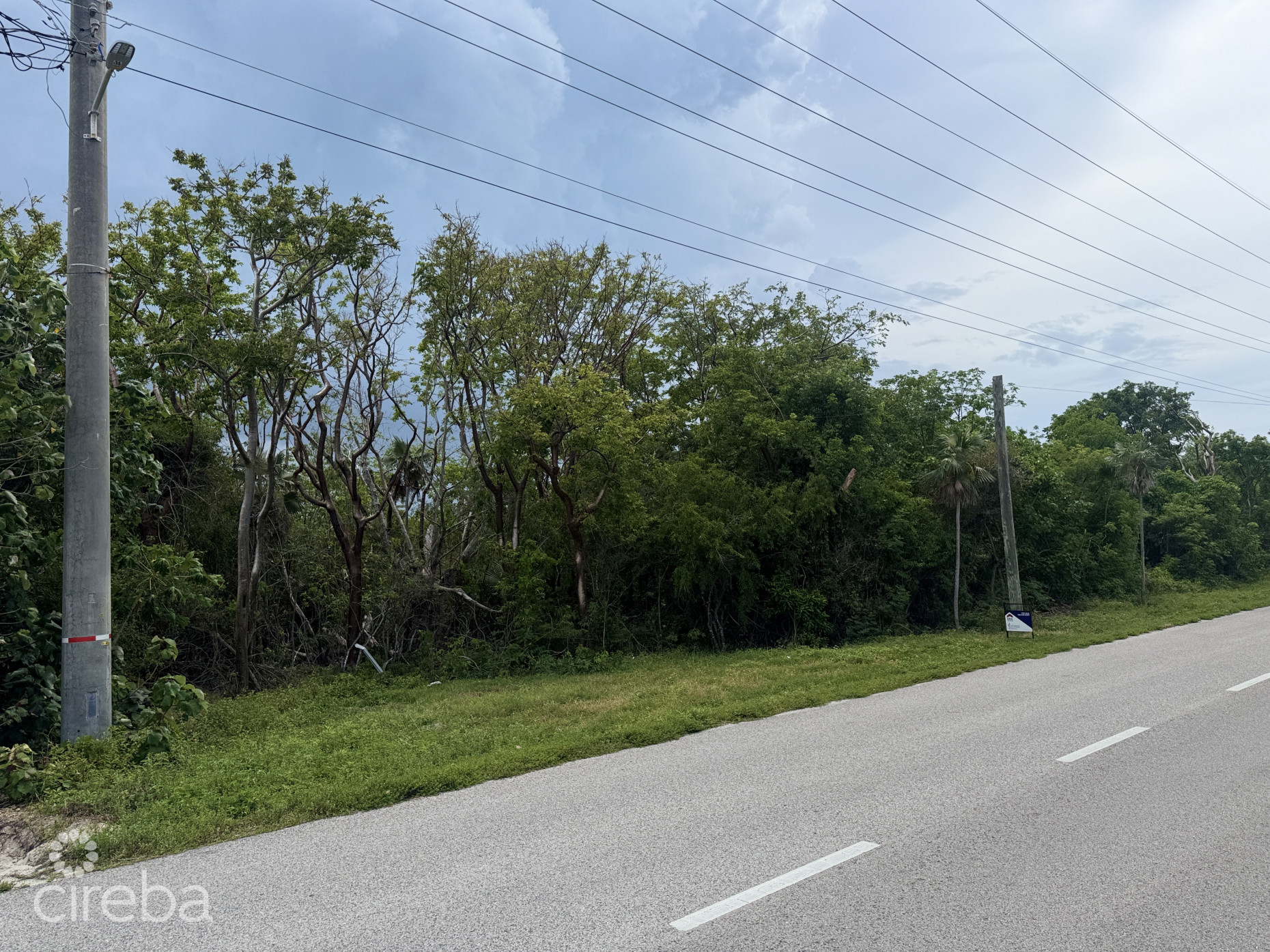 RUM POINT DRIVE LARGE LOT 31