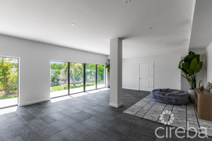 BAHIA  12 - 3 BED 3.5 BATH , SOUTH SOUND