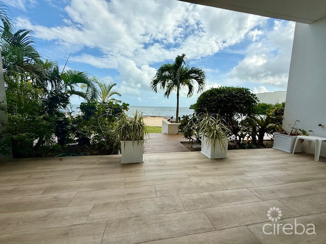 OCEAN CREST #21, GEORGE TOWN WATERFRONT