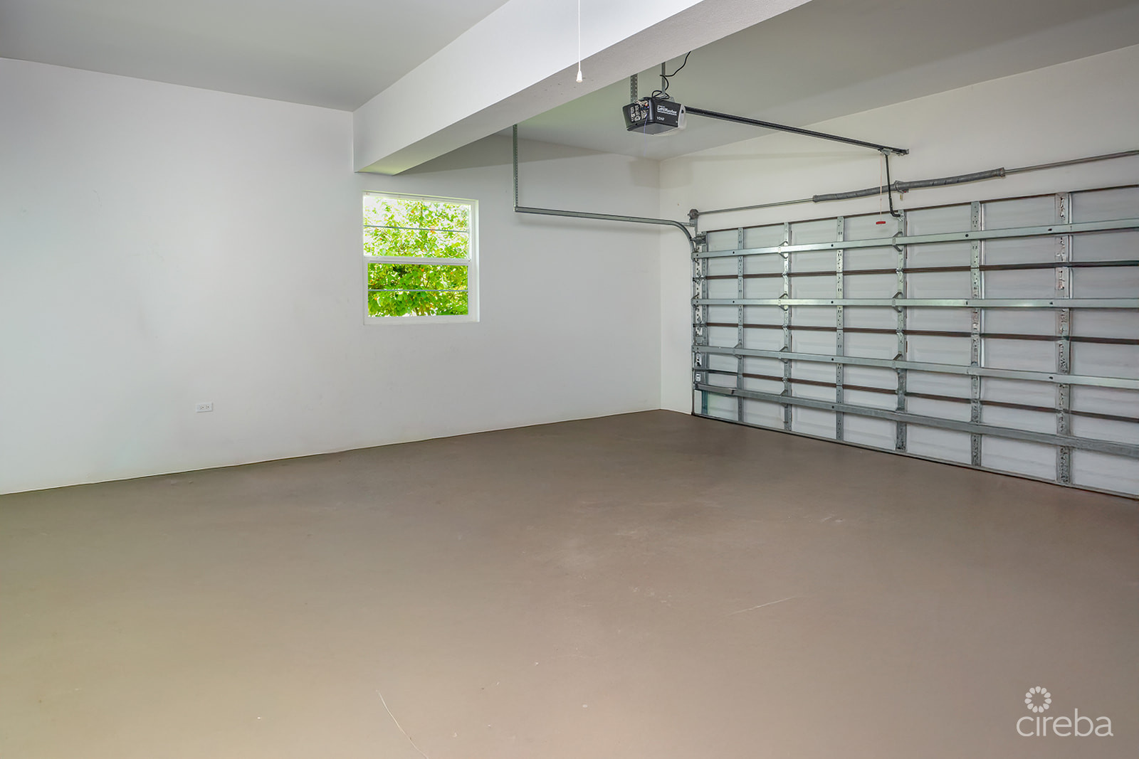 BIMINI DR - EXECUTIVE CANAL FRONT HOME IN GRAND HARBOUR