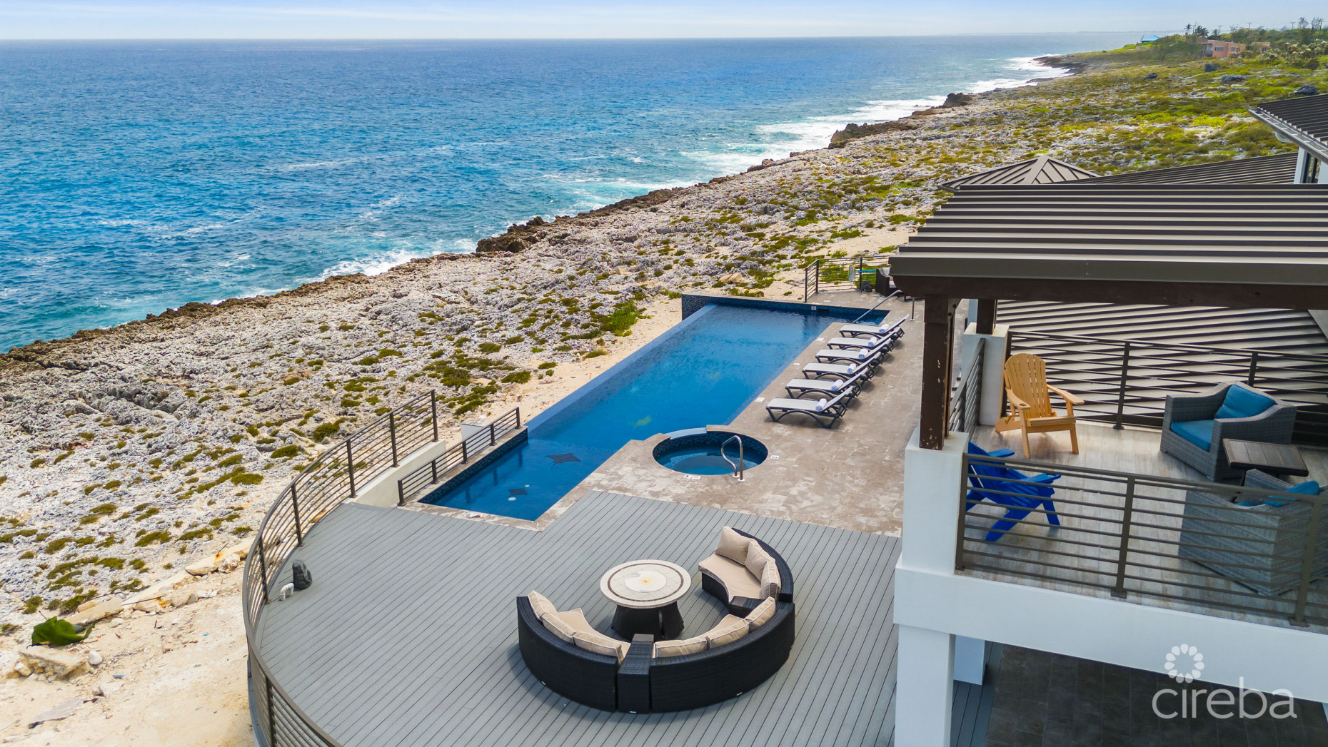 BELLA VISTA-LUXURY PANORAMIC OCEANFRONT 5 BEDROOM ESTATE