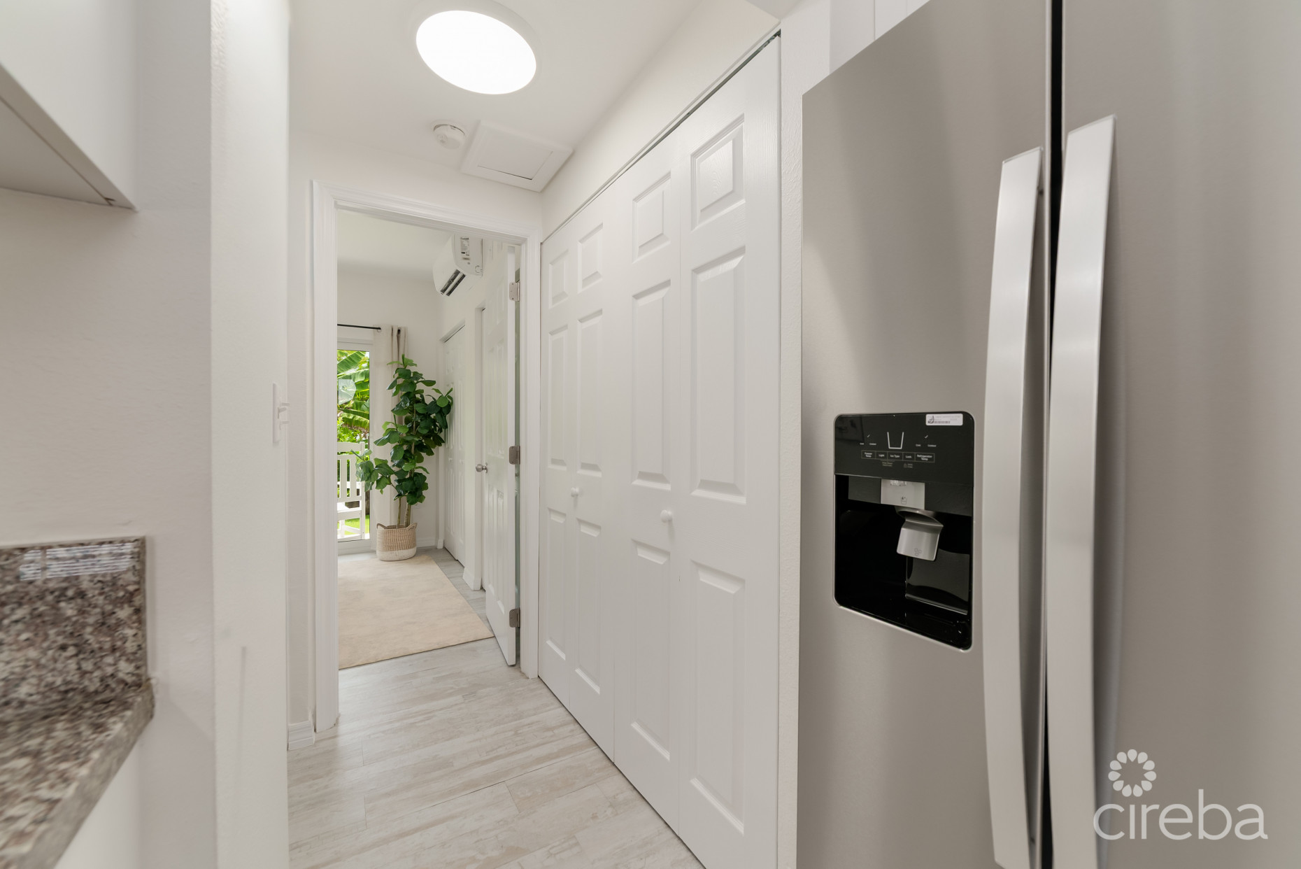 SANDSCAPE RESIDENCES #33