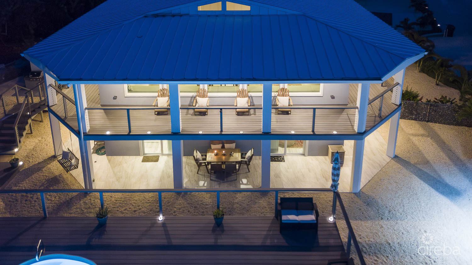 A WAVE FROM IT ALL - FULLY RENO'D 4 BED OCEANFRONT