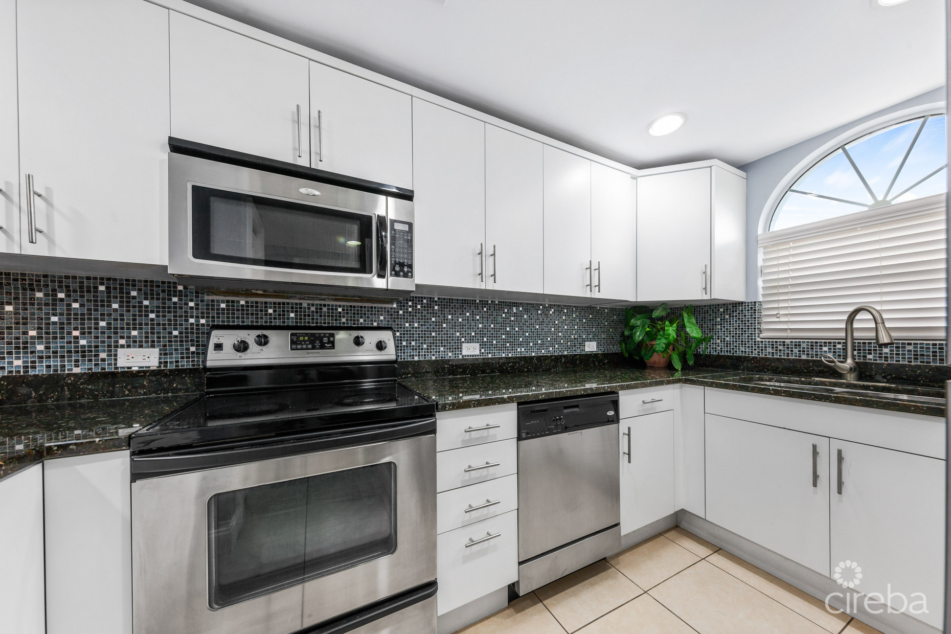 WINDSOR VILLAGE 18,  SOUTH SOUND TOWNHOME