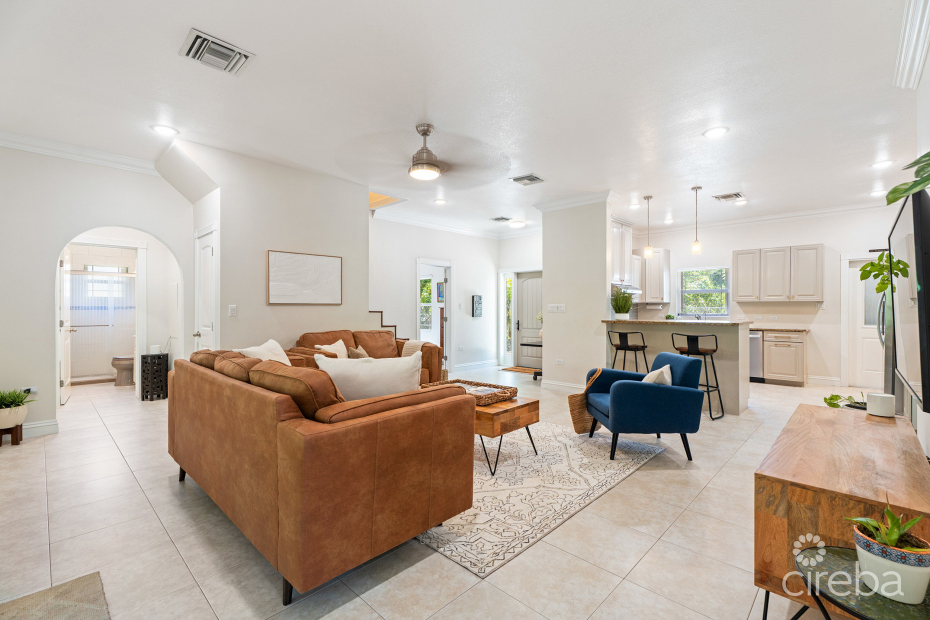 ORCHID HEIGHTS 32, MIDSUMMER DRIVE HOME