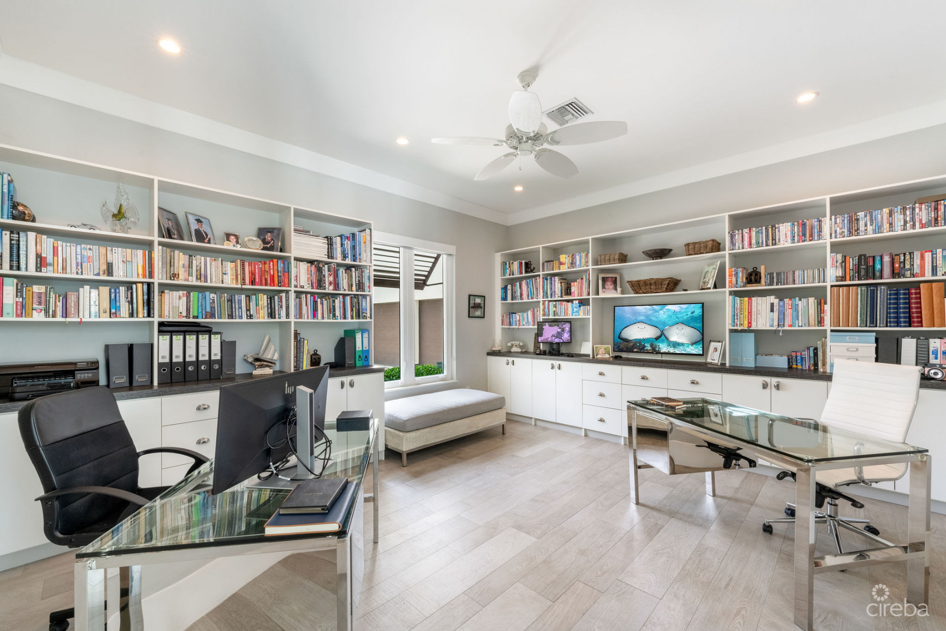 CHIARO DI LUNA, A LUXURY OCEAN FRONT ESTATE IN VISTA DEL MAR