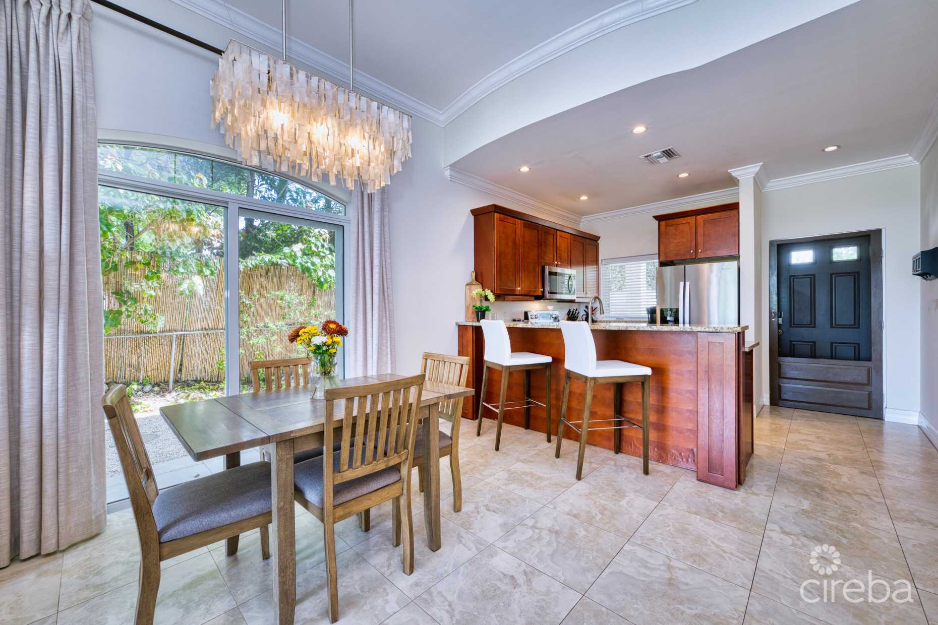 OCEANFRONT CORNER UNIT- HARBOUR POINT VILLA #5