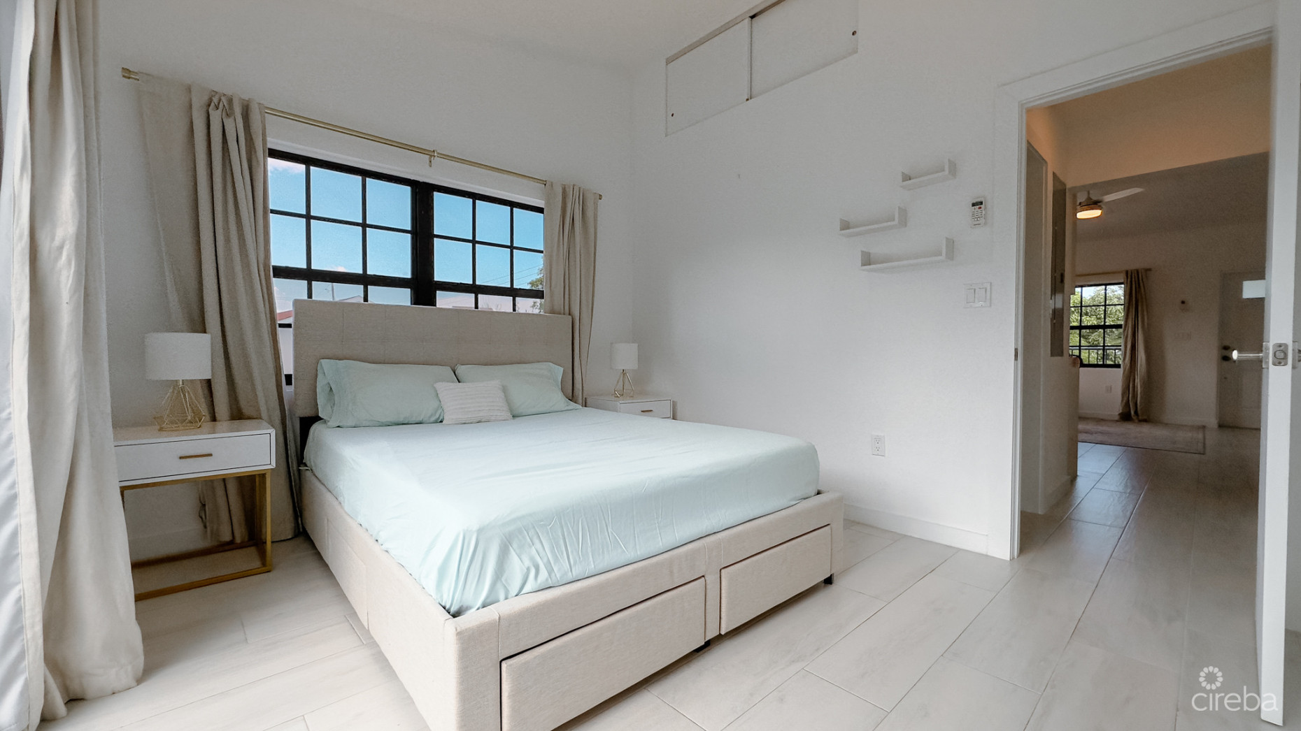 1BED CONDO WEST BAY SIENA GARDENS