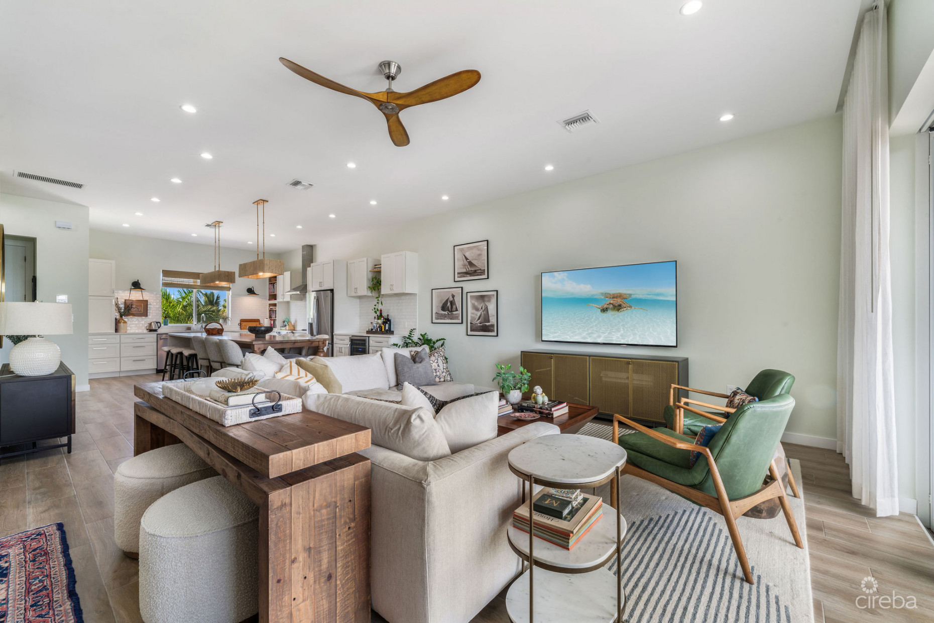 OCEAN CREST 14, OCEANFRONT TOWNHOME WITH STUDIO