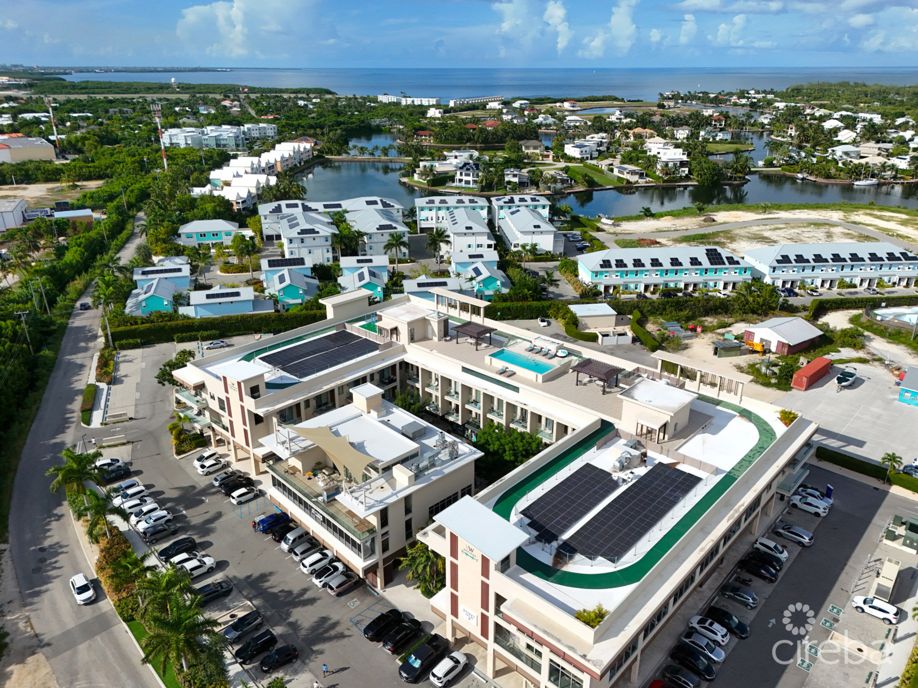 HARBOUR WALK 202 | 1 BED + DEN | CORNER UNIT